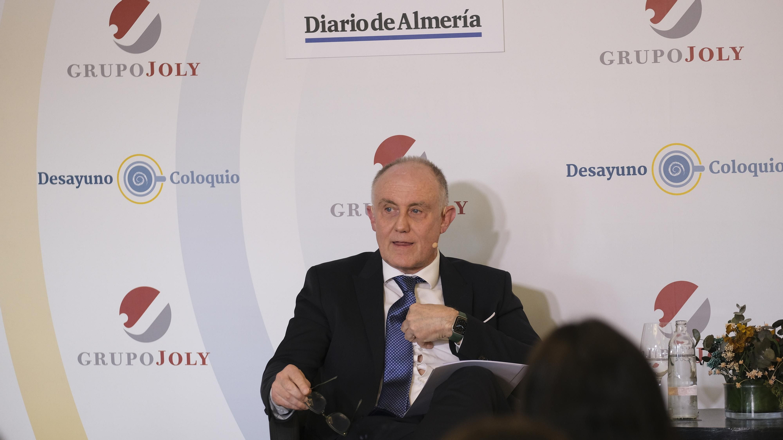 Desayuno coloquio de Grupo Joly y Cajasur, con la participación del ponente Enrique de los Ríos