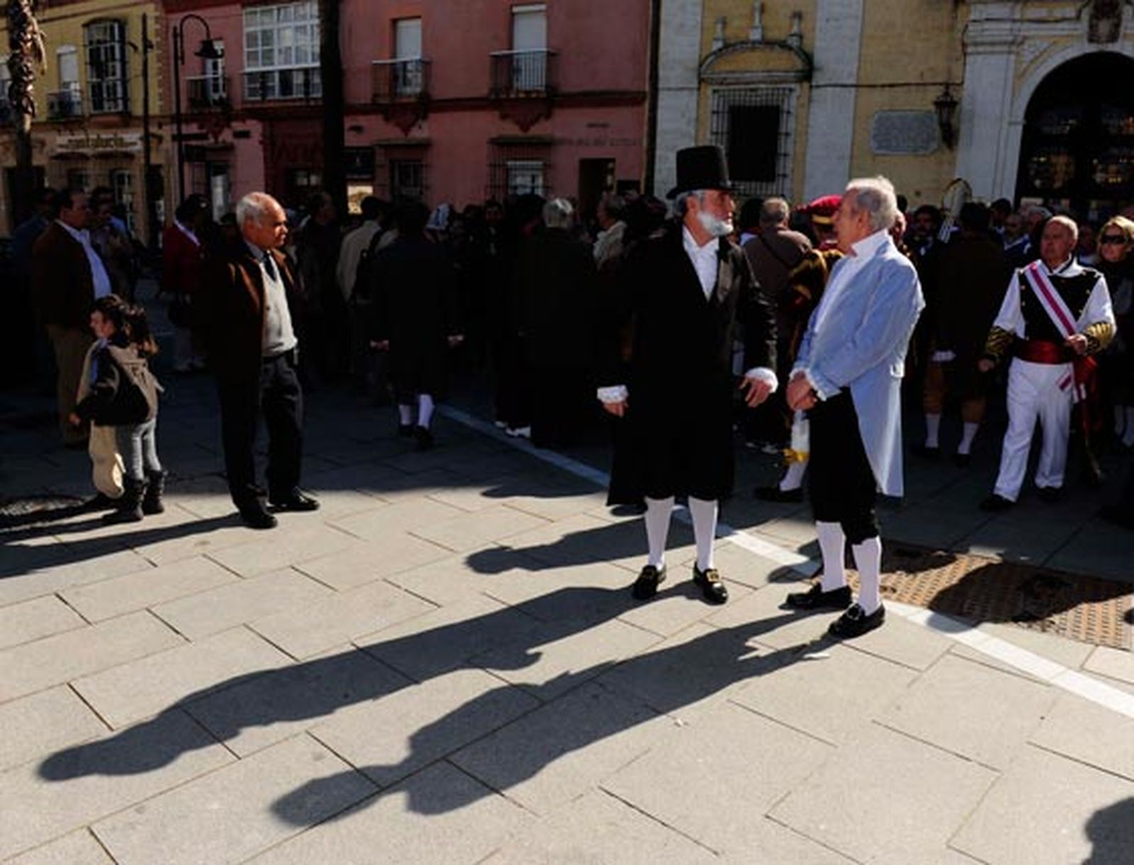 Cádiz y San Fernando rememoran el traslado de las Cortes de la Isla de León a la capital hace 200 años donde finalmente se promulgaría la primera constitución de Cádiz, apodada 'La Pepa'

Foto: Elias Pimentel