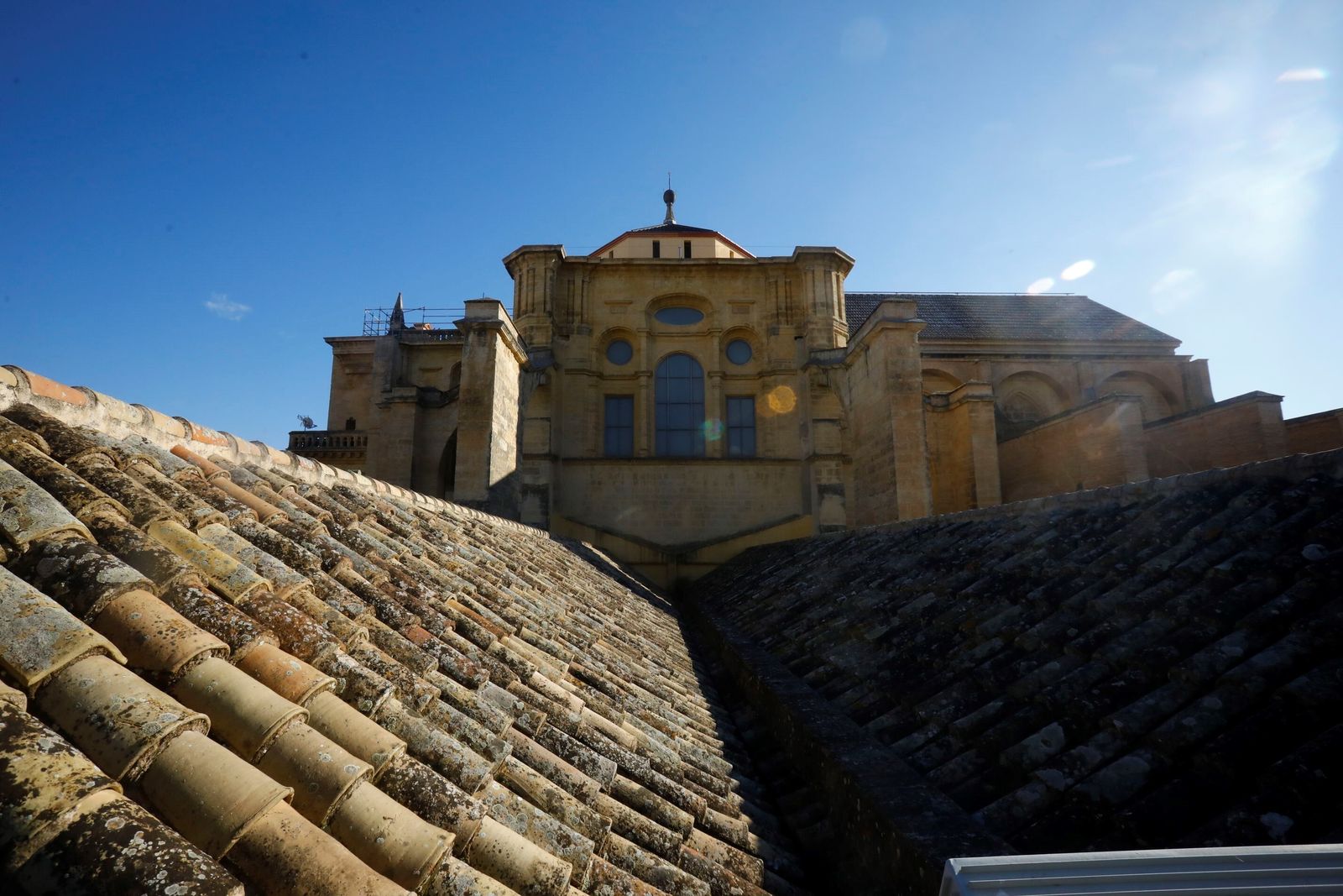 Una visita a las cubiertas y la Capilla Real de la Mezquita-Catedral de Córdoba, en imágenes