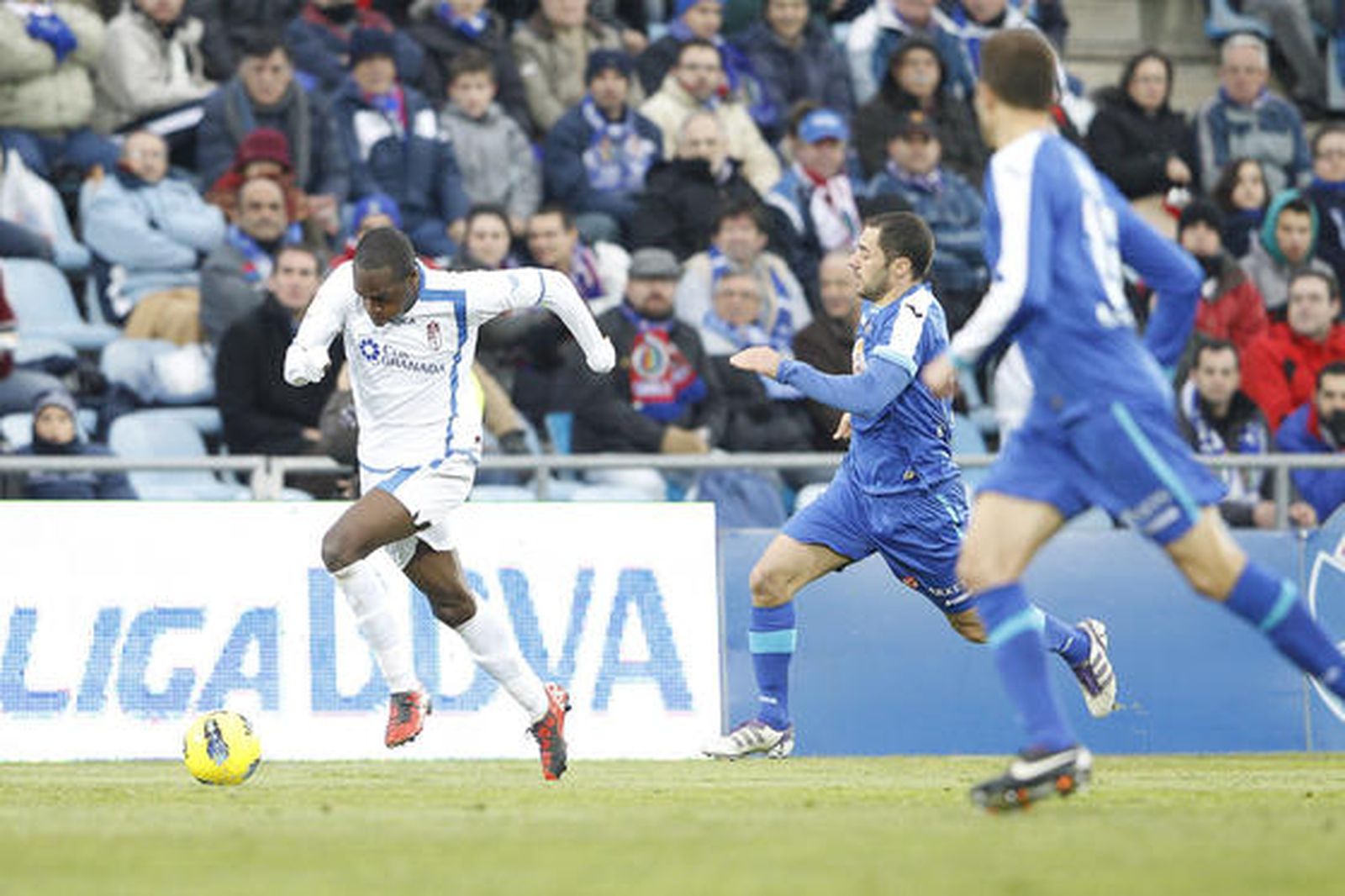 El Granada se trae una derrota injusta de Getafe (1-0). / LOF
