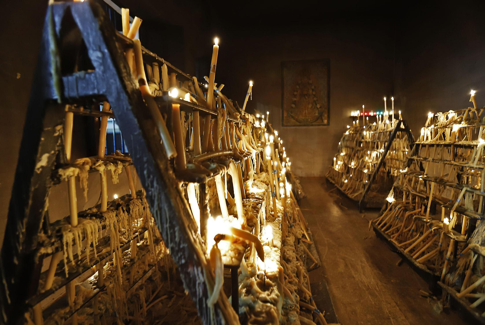 La Virgen del Rocío recorre las calles de Almonte hacia el Chaparral para el inicio del Camino de los Llanos