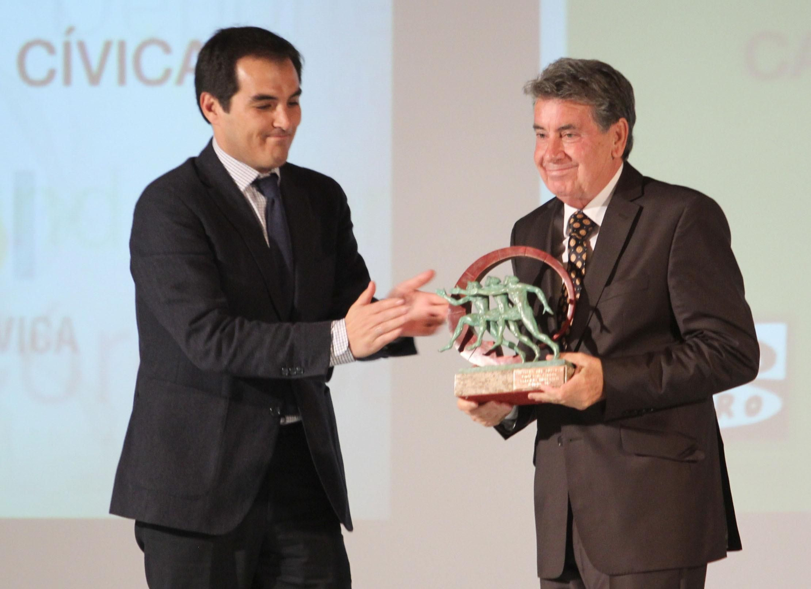 Las fotos de la vida de Manolo Santana