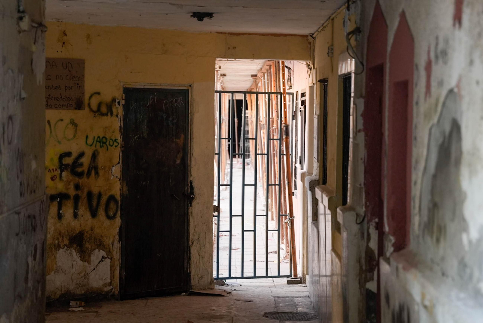 Las obras de rehabilitación en el edificio El Patio de Almería