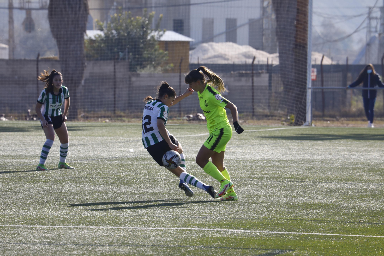 Las imágenes del derbi cordobés femenino entre el Córdoba y el Pozoalbense