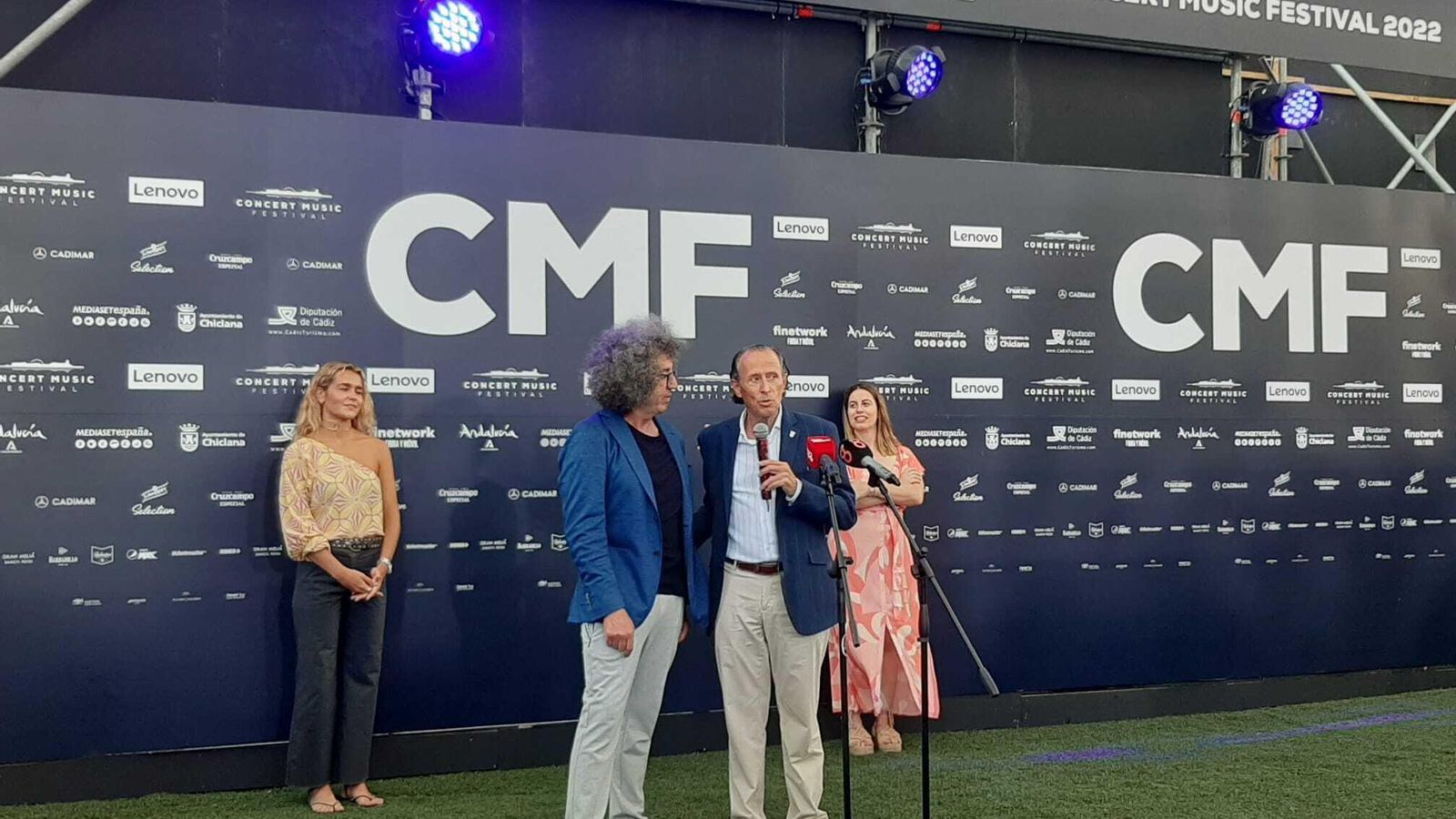 El alcalde de Chiclana, José María Román, junto al empresario Rafael Casillas.