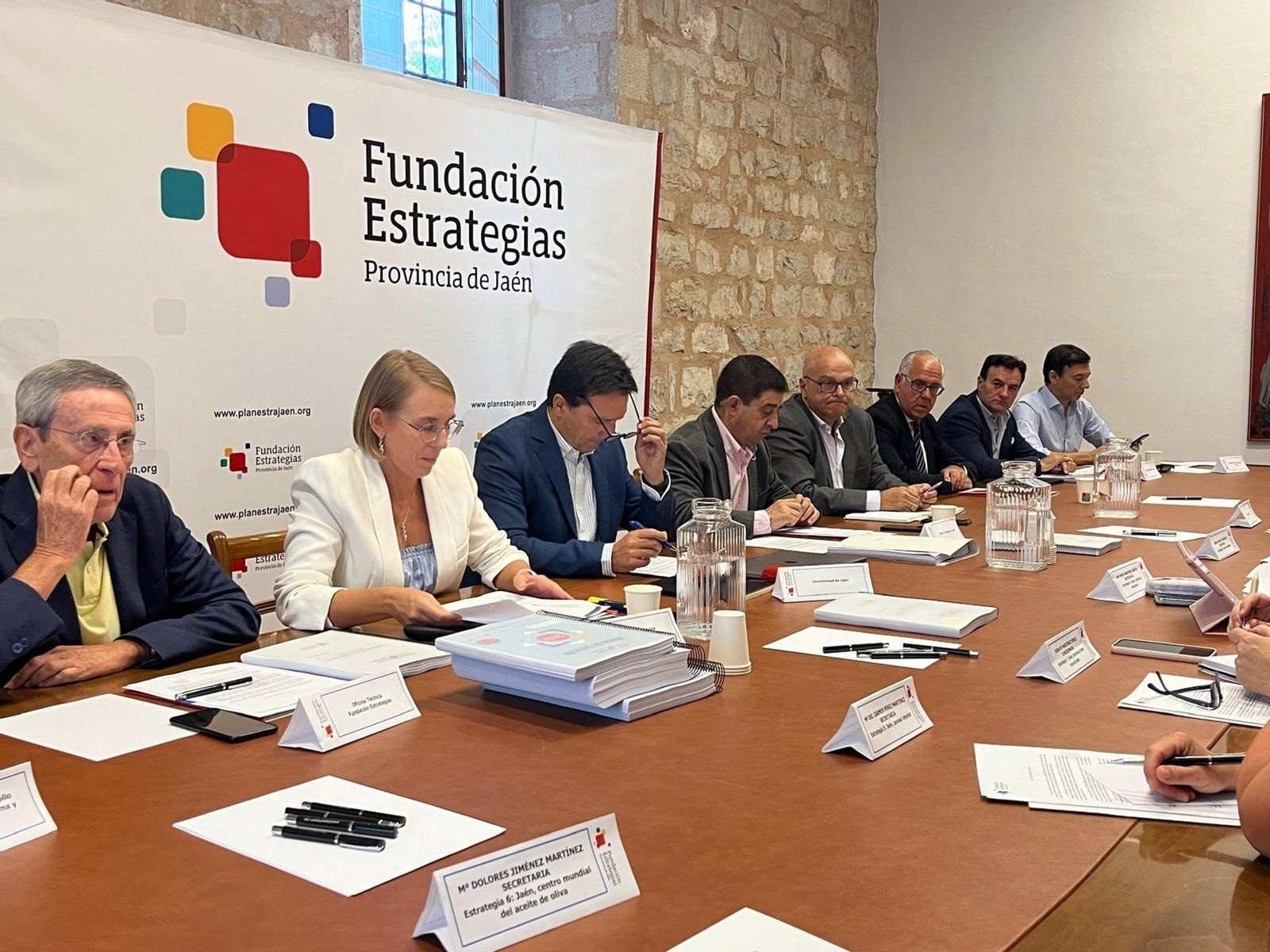 Reunión de la Fundación Estrategias.