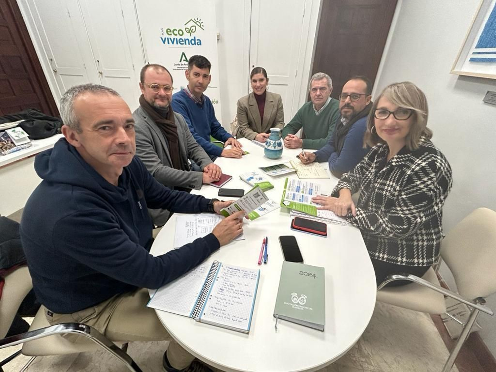 Reunión en el marco del Plan Ecovivienda para el asesoramiento sobre ahorro energético