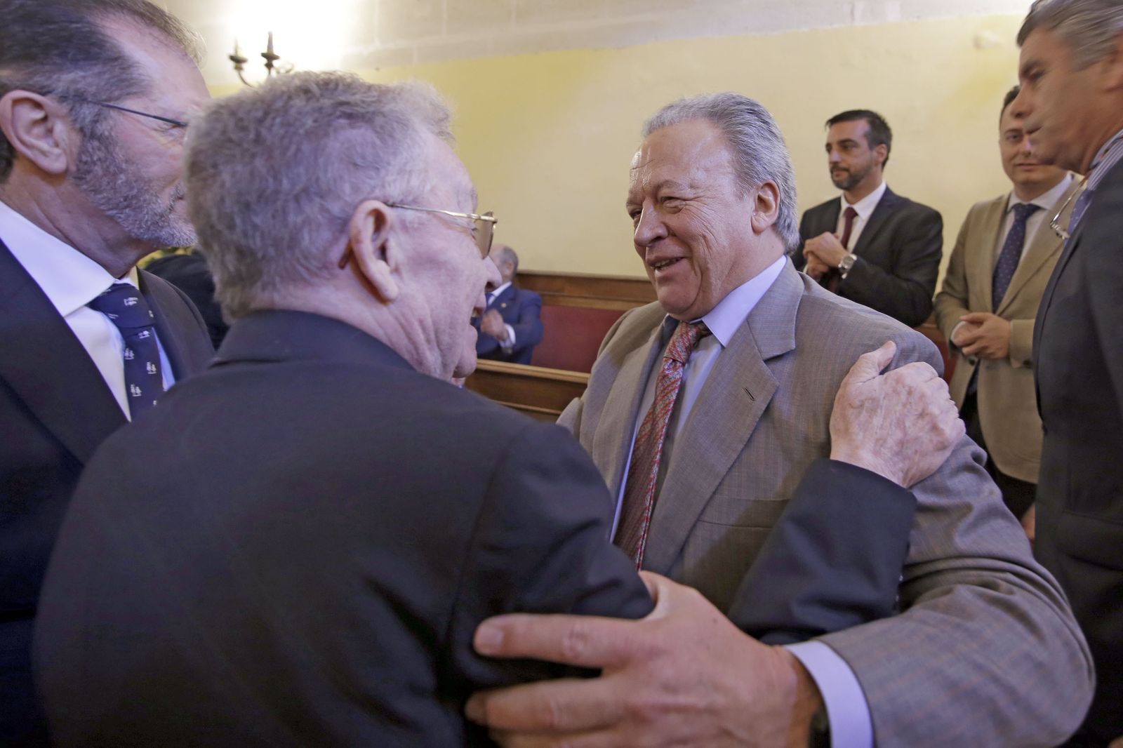 Imágenes del acto institucional del 40 aniversario de las primeras elecciones municipales