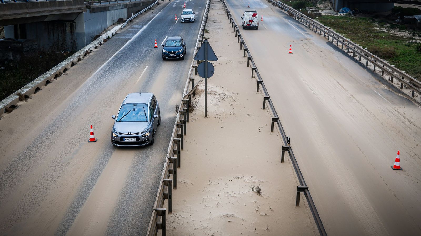 Imágenes de las incidencias y destrozos provocados por la borrasca Kristin en Cádiz