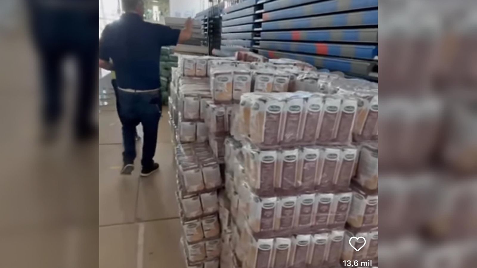 La donación de Pezzella y otros compañeros a los damnificados por el temporal en Bahía Blanca.