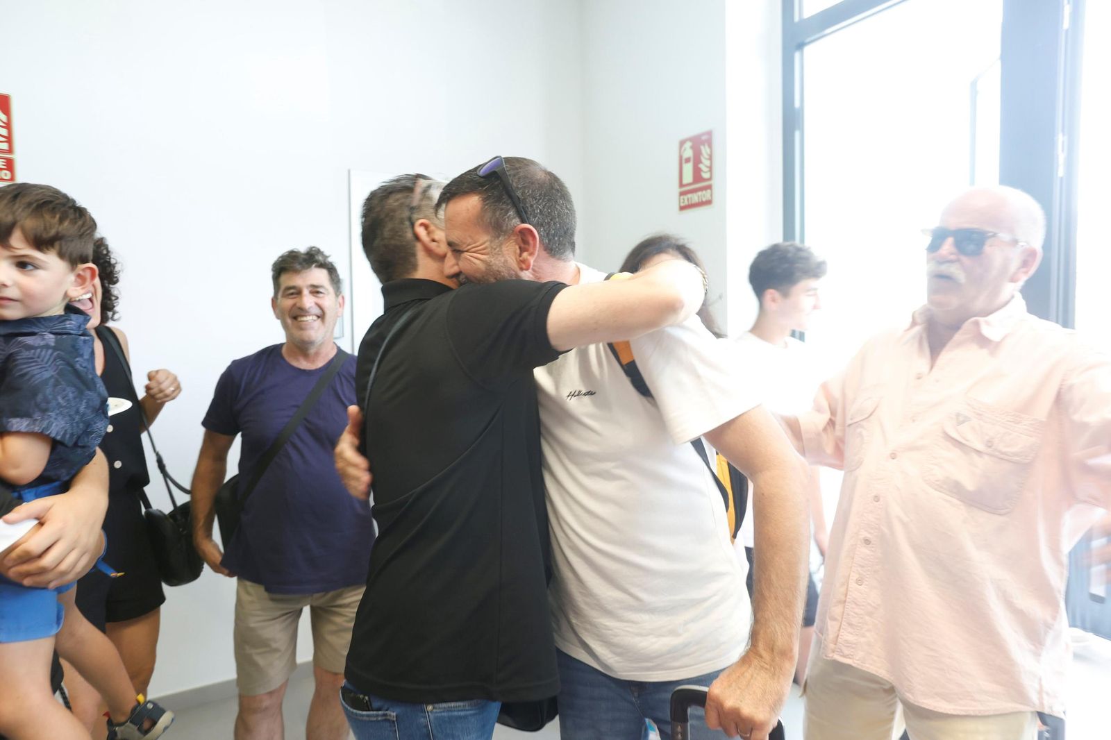 Los primeros vuelos comerciales en el aeropuerto de Córdoba, en fotografías