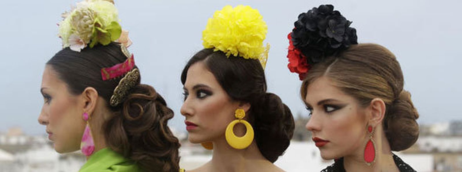 Una modelo con moño bajo en FIMAF