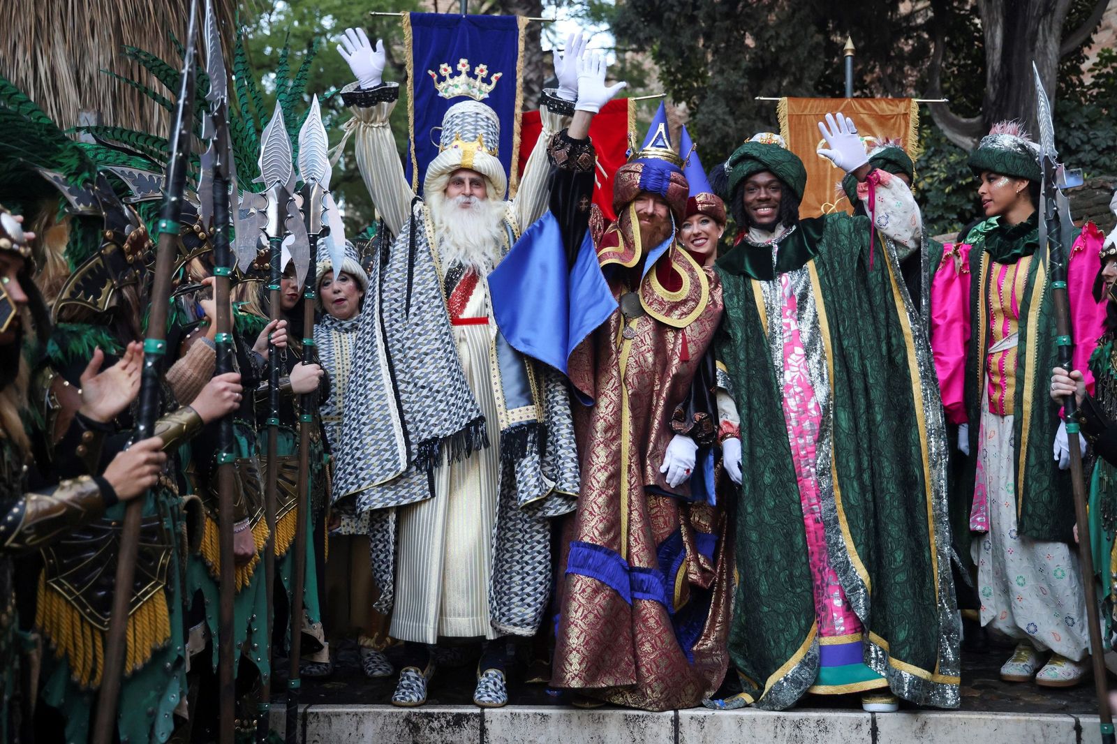 Los Reyes Magos llenan Málaga de ilusión tras la lluvia