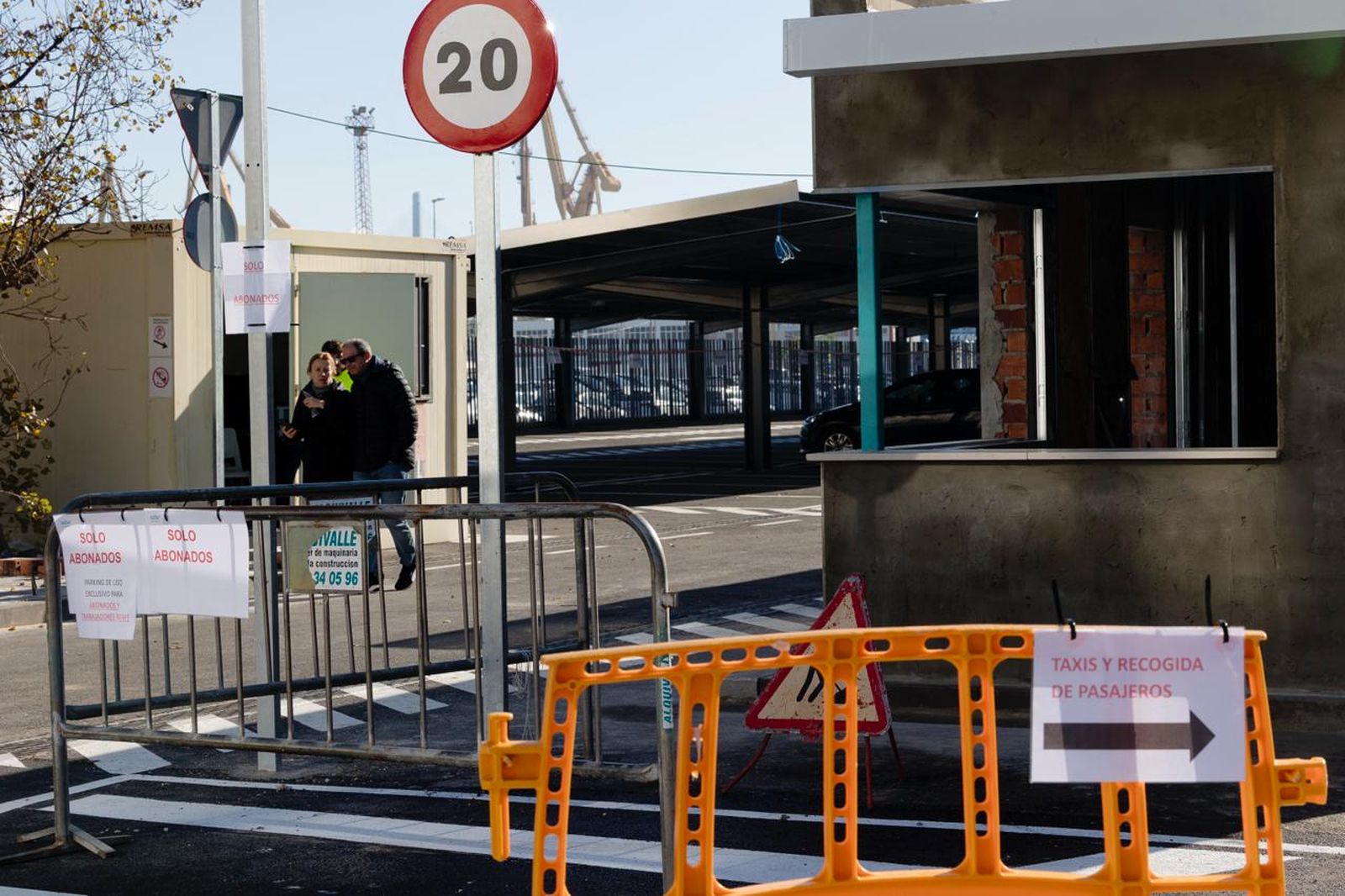 Las imágenes del nuevo aparcamiento de Adif en la estación de tren de Cádiz