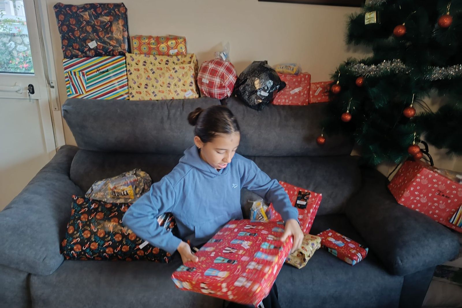 Las fotos de los juegos en la calle y ambiente en el día de Reyes