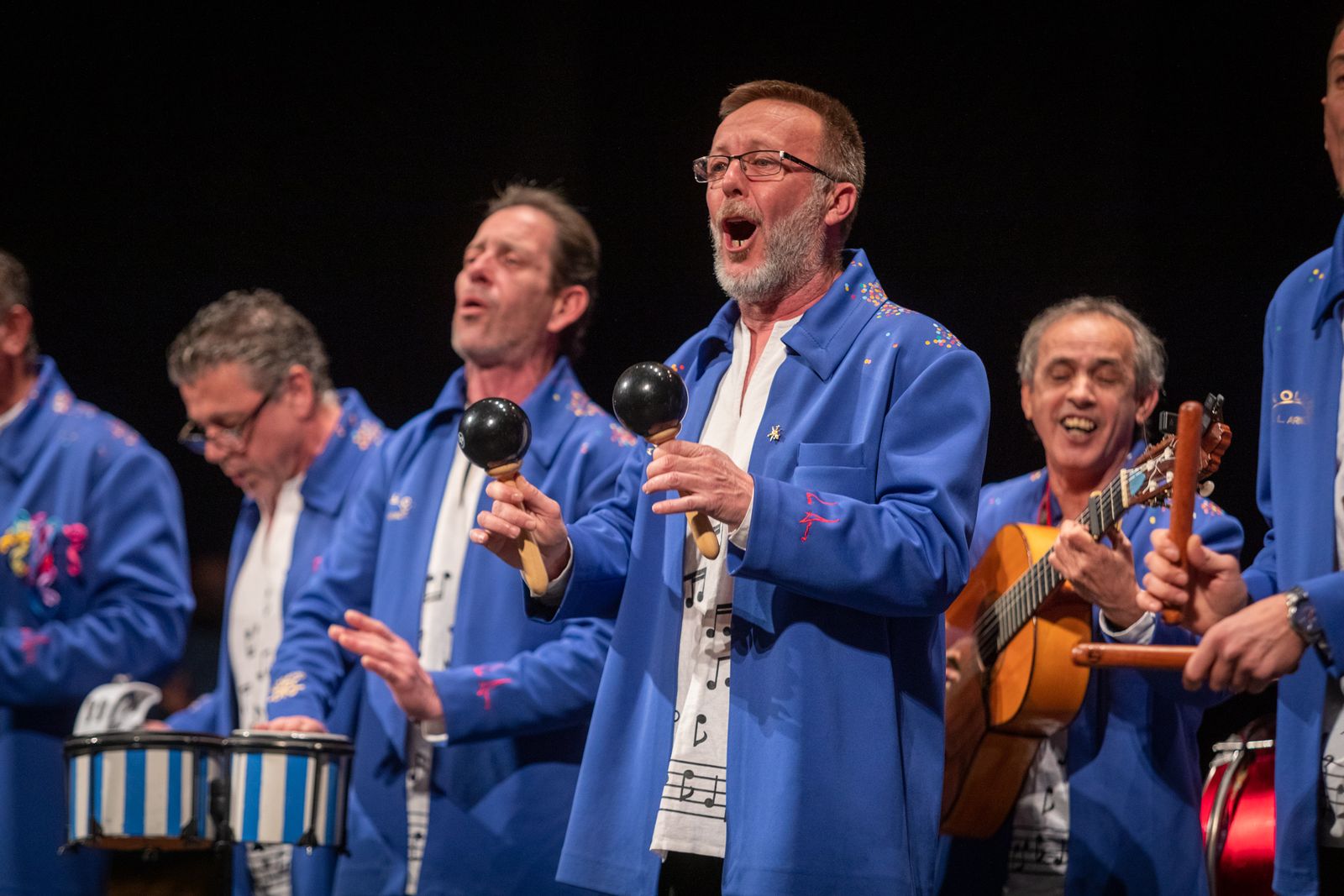 Imágenes de la entrega de los Antifaces de Oro y sorteo del COAC 2022