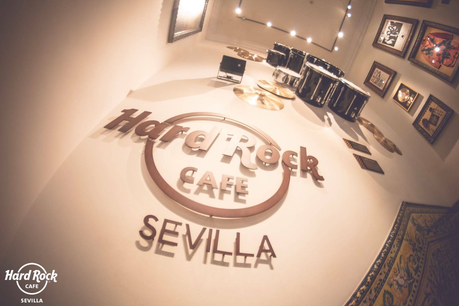 Todo listo en Hard Rock Café Sevilla para acoger el próximo desayuno musical.