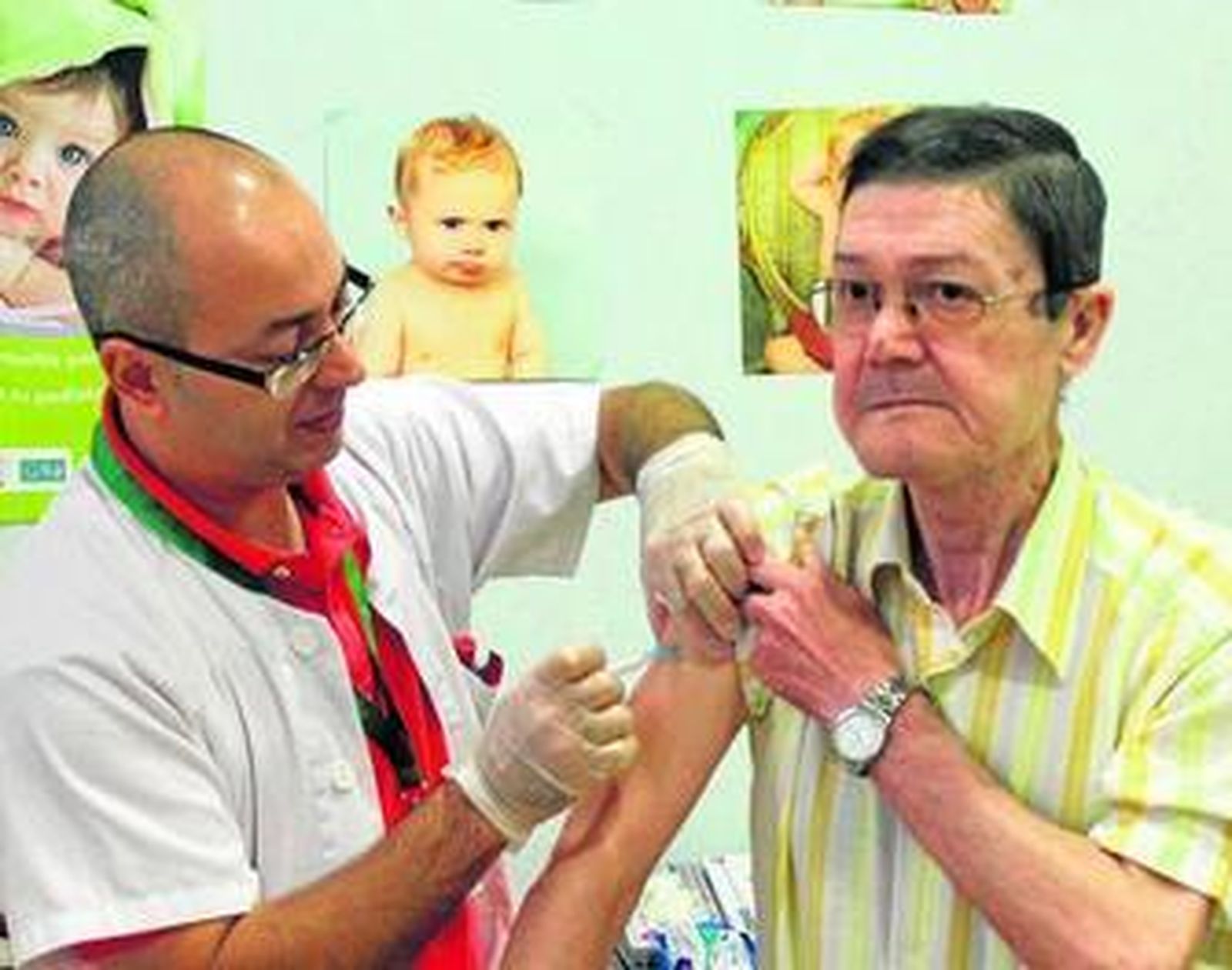 Campaña de vacunación contra la gripe efectuada por Salud el pasado mes de octubre.