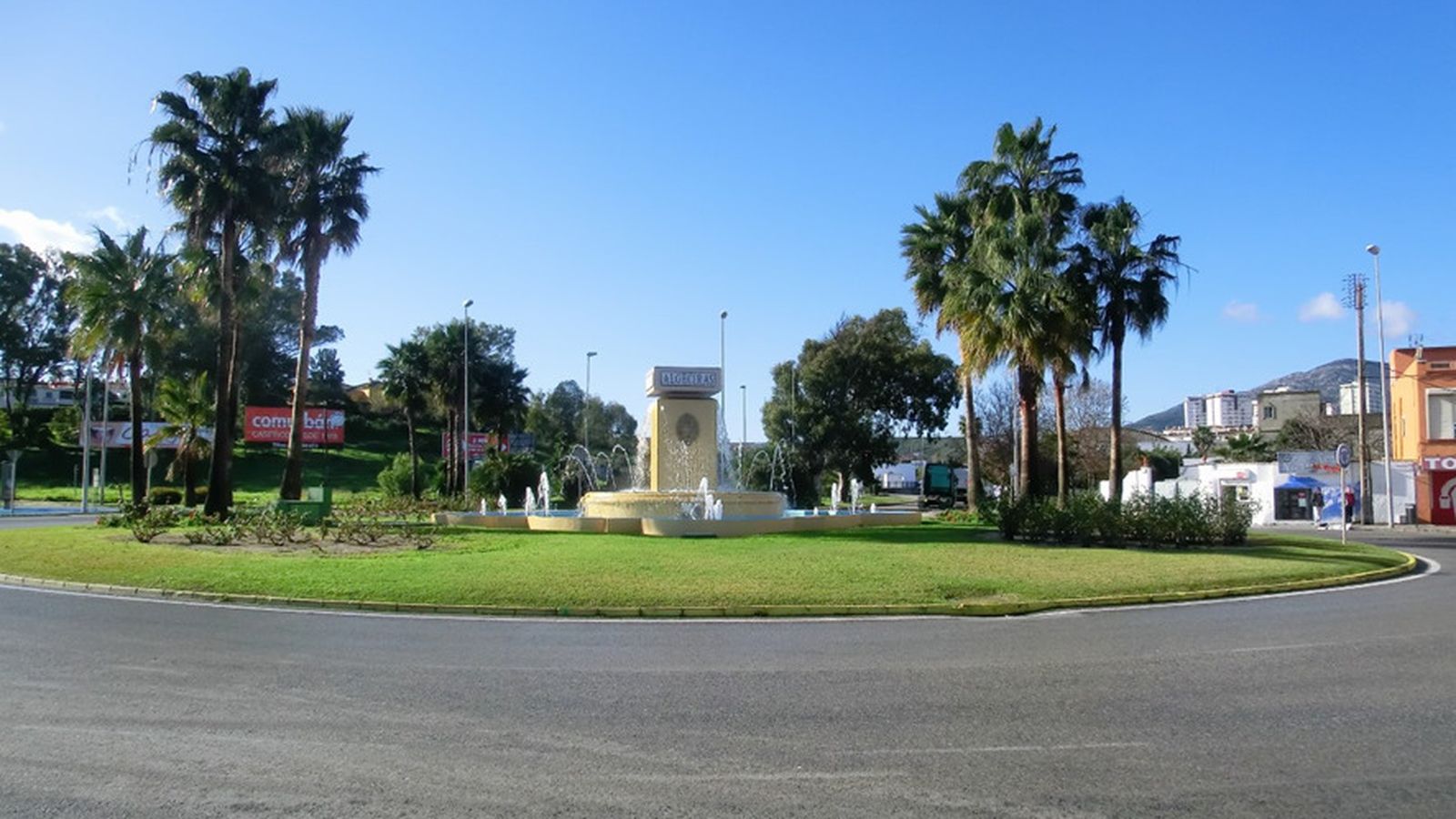 Fuente en la rotonda del antiguo varadero.