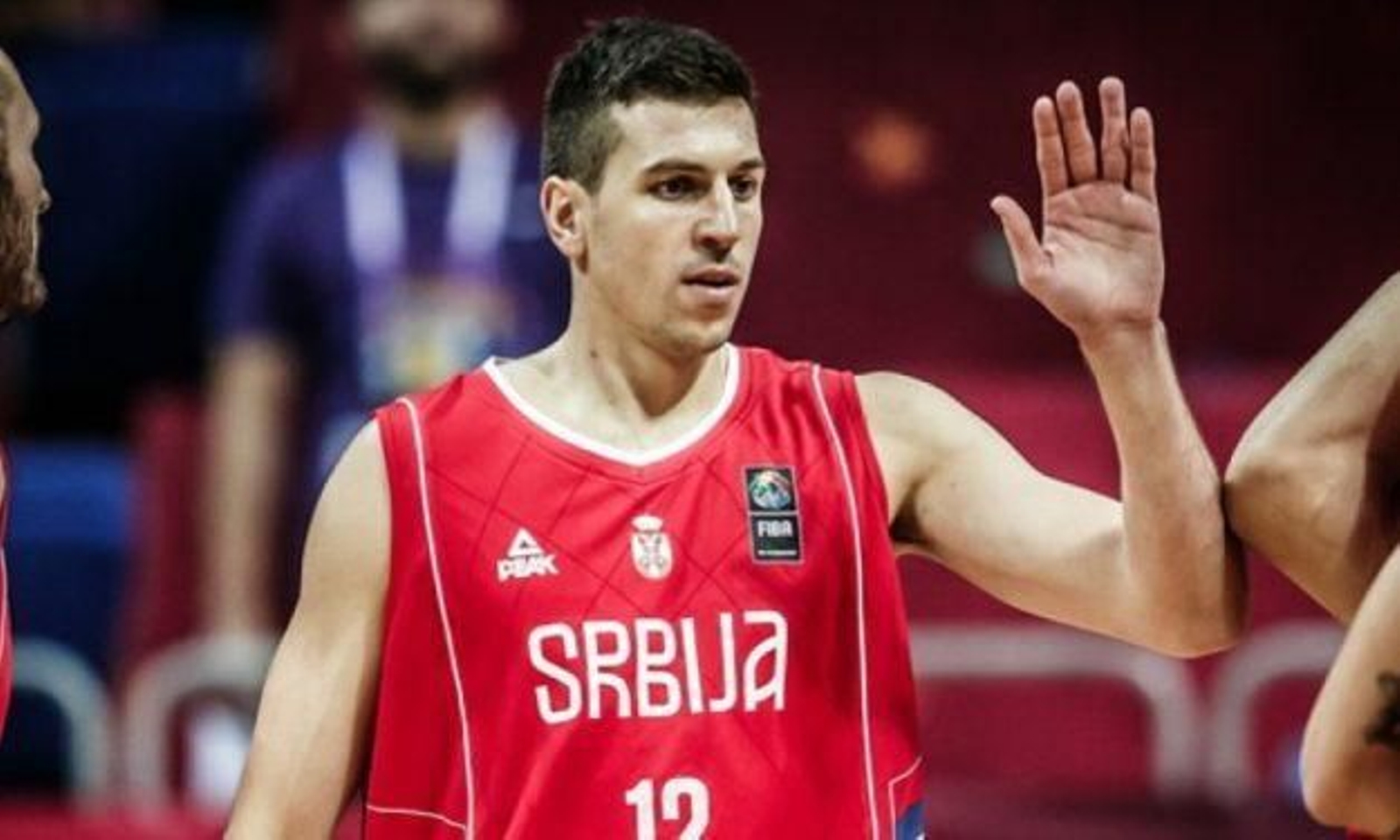 Milosavljevic, con Serbia.