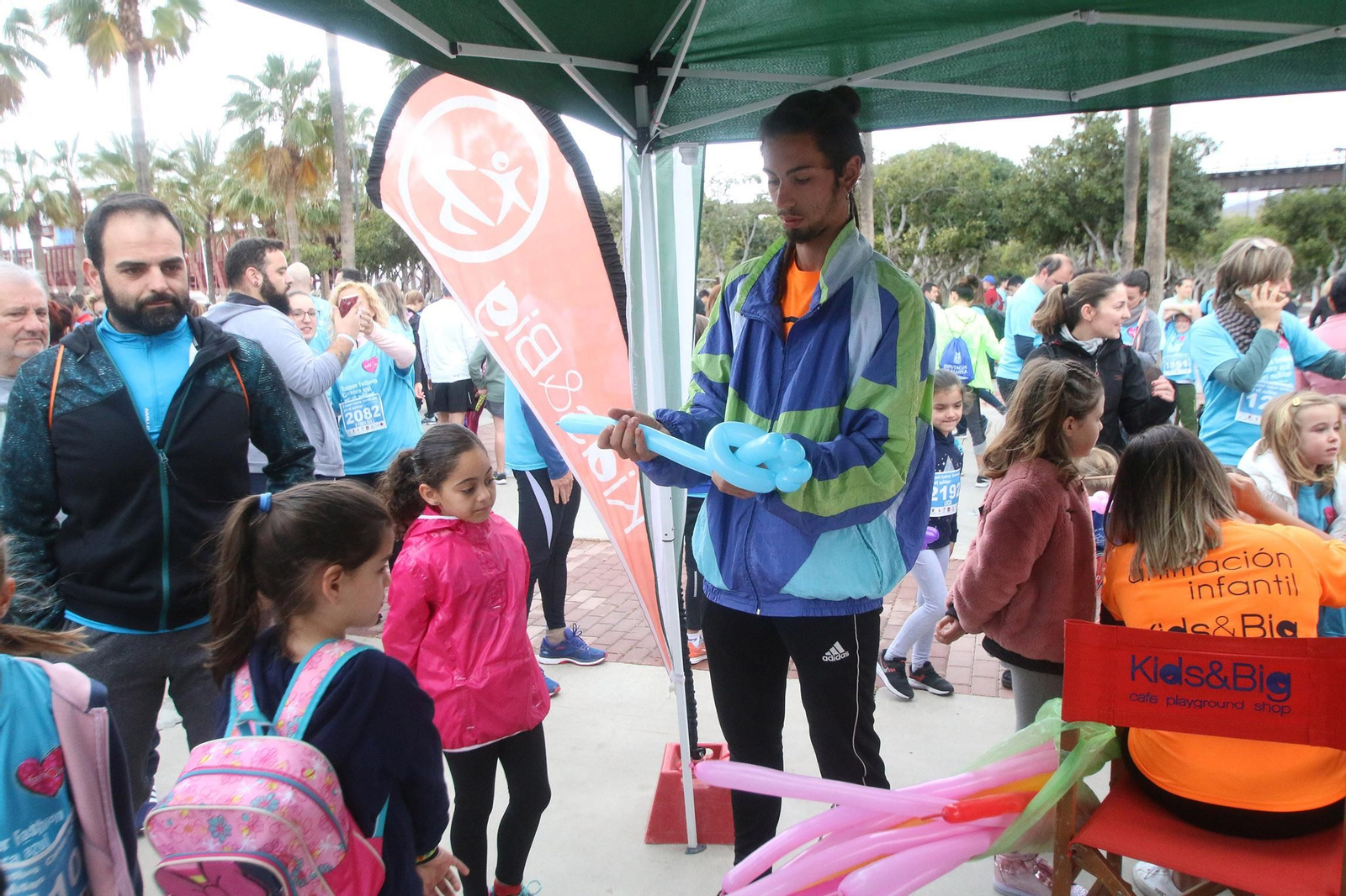 Galería gráfica de la 'RUNNER FASHION CARRERA AZUL POR EL AUTISMO'