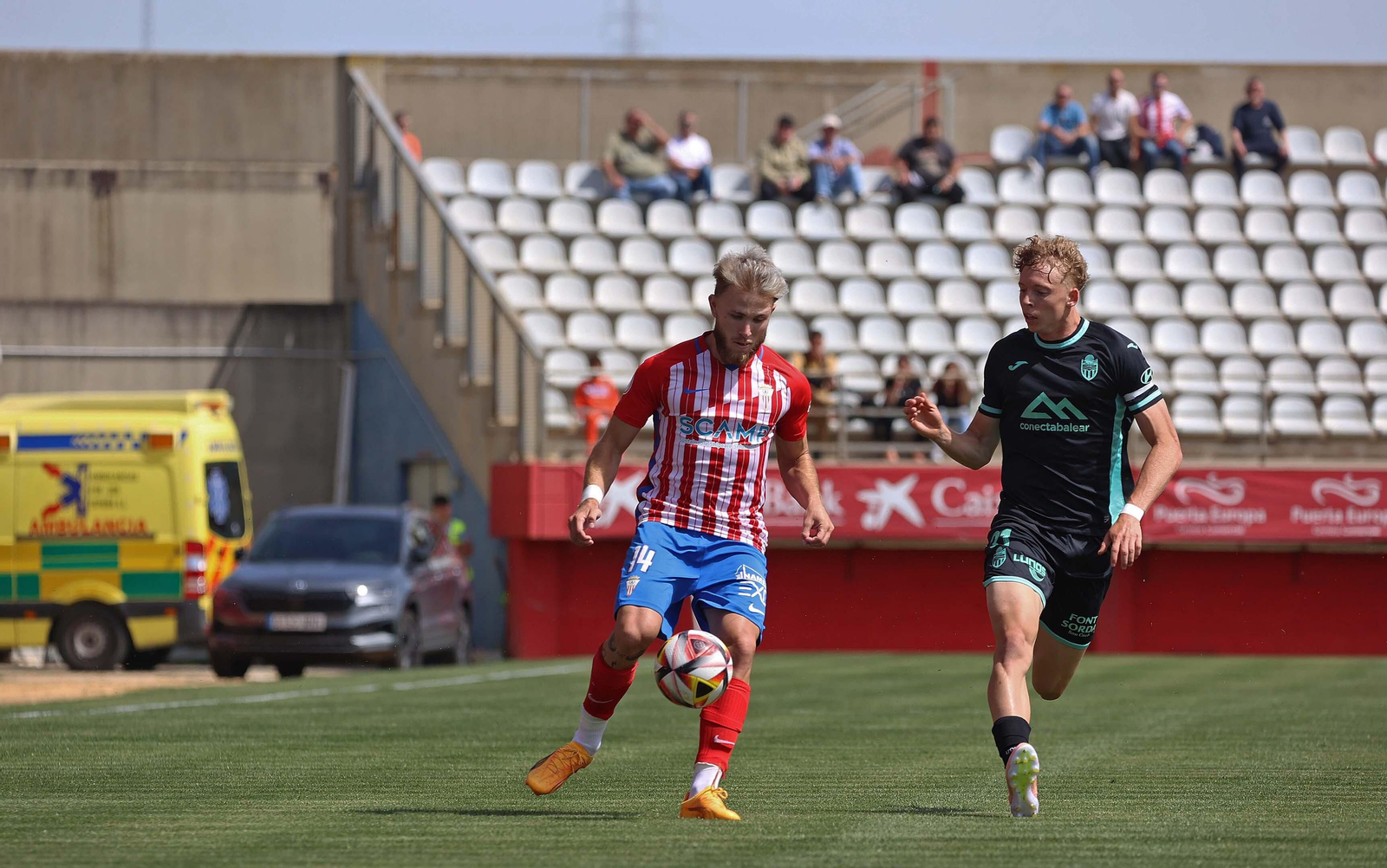 Las  mejores fotos del Algeciras - Atlético Baleares de Primera RFEF