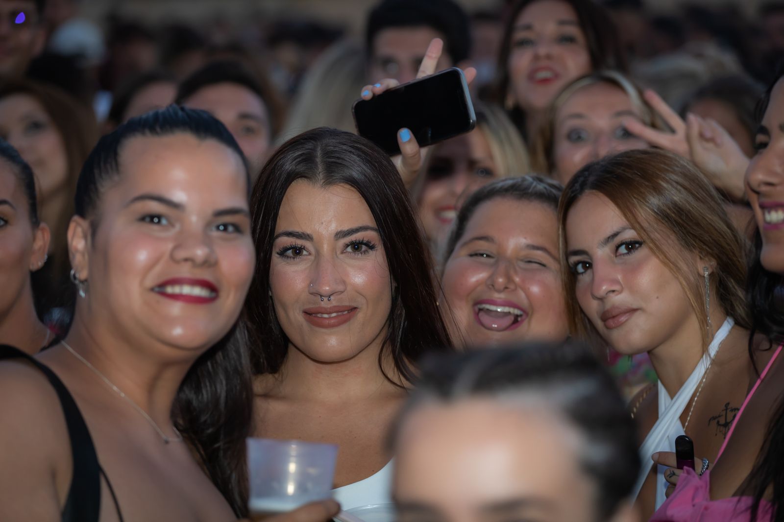 Búscate en el concierto de Raulé en Bahía Sound