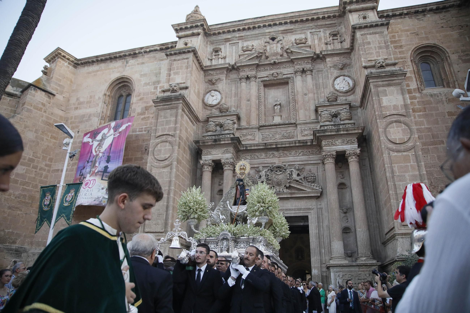 Las mejores imágenes de la procesión Stma. Virgen del Mar, acompañada por San Indalecio
