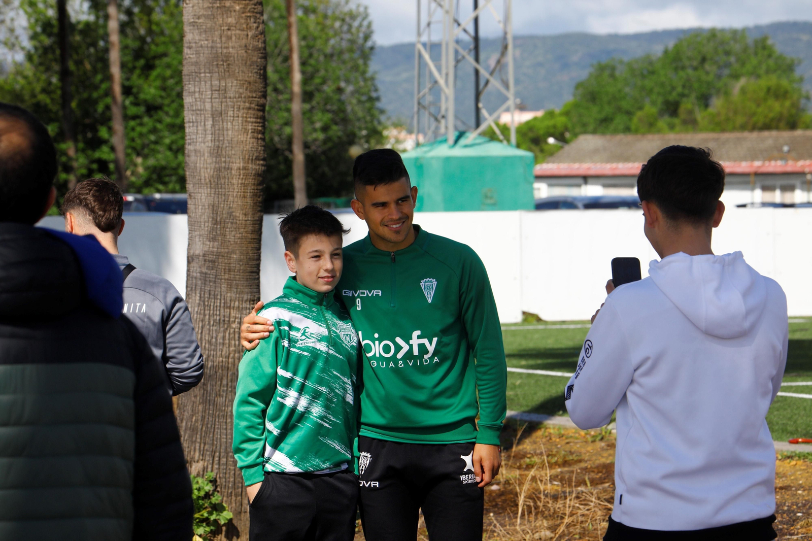 Las mejores fotos de un entrenamiento del Córdoba CF con notable presencia de su afición