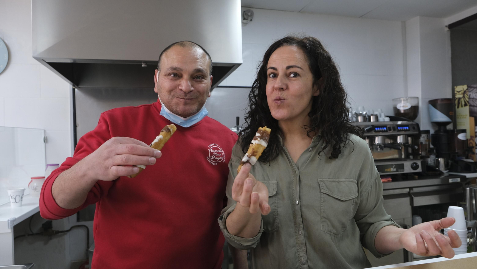 Fotogalería churro-pizza. Churrería Plaza Mayor. Huércal Overa.
