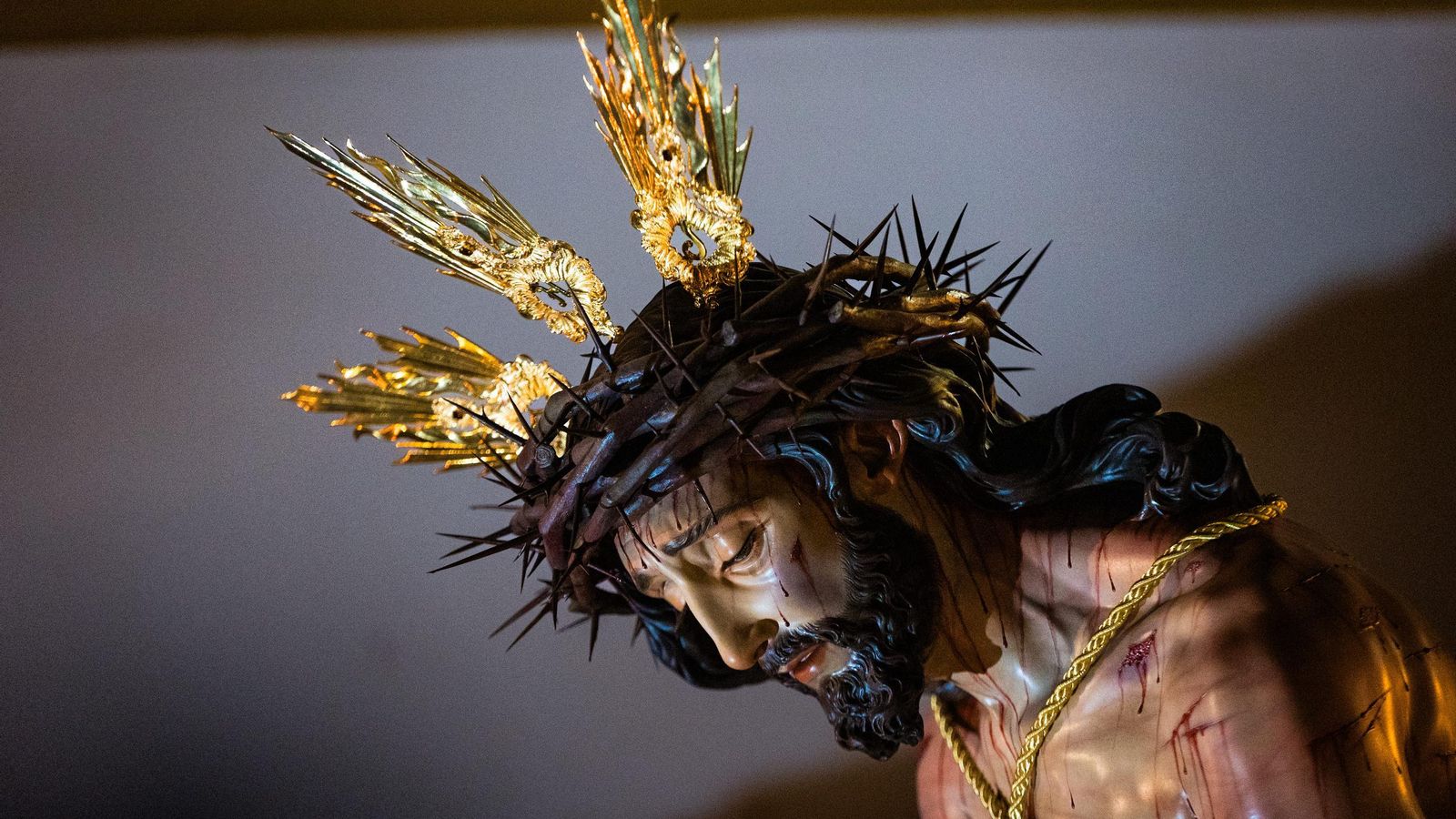 Las imágenes de la Coronación de Espinas en el Sábado de Pasión de la Semana Santa de San Fernando