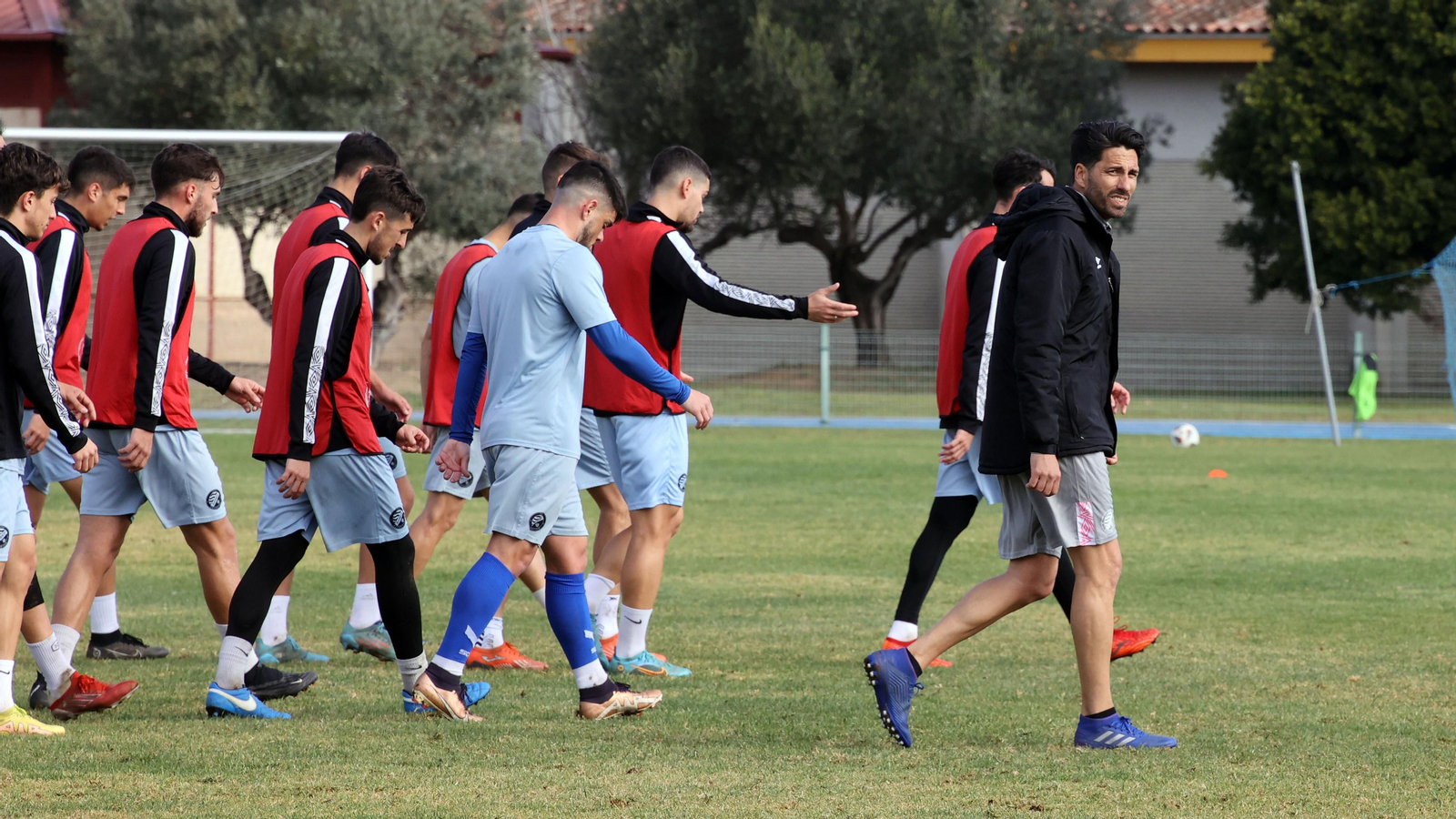 Primer entrenamiento de Romerito en el Xerez DFC Primer entrenamiento de Romerito en el Xerez DFC