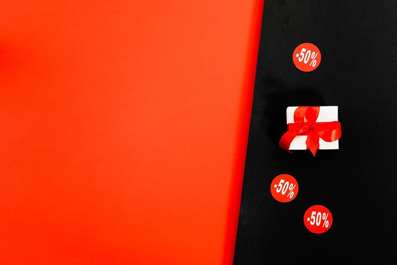 En este 2022 Foot Locker nos trae rebajas de hasta un 50% de descuento en sus productos