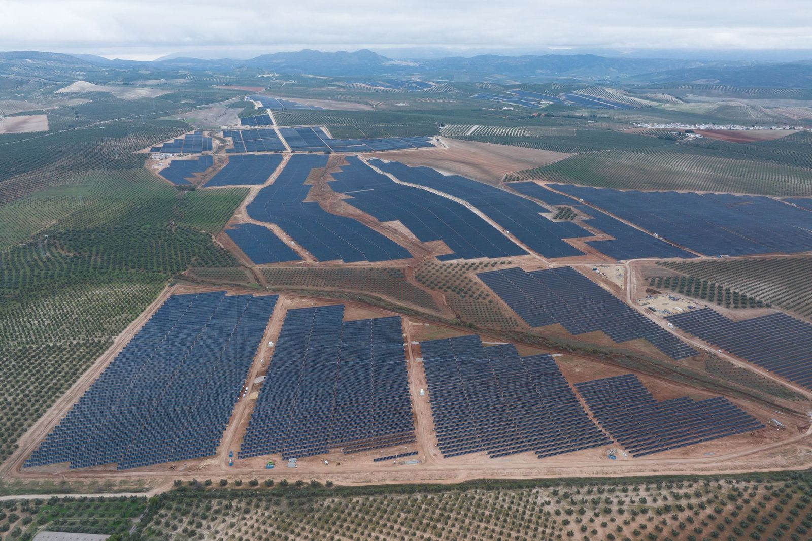 Vista aérea del complejo solar de BRUC en Antequera.