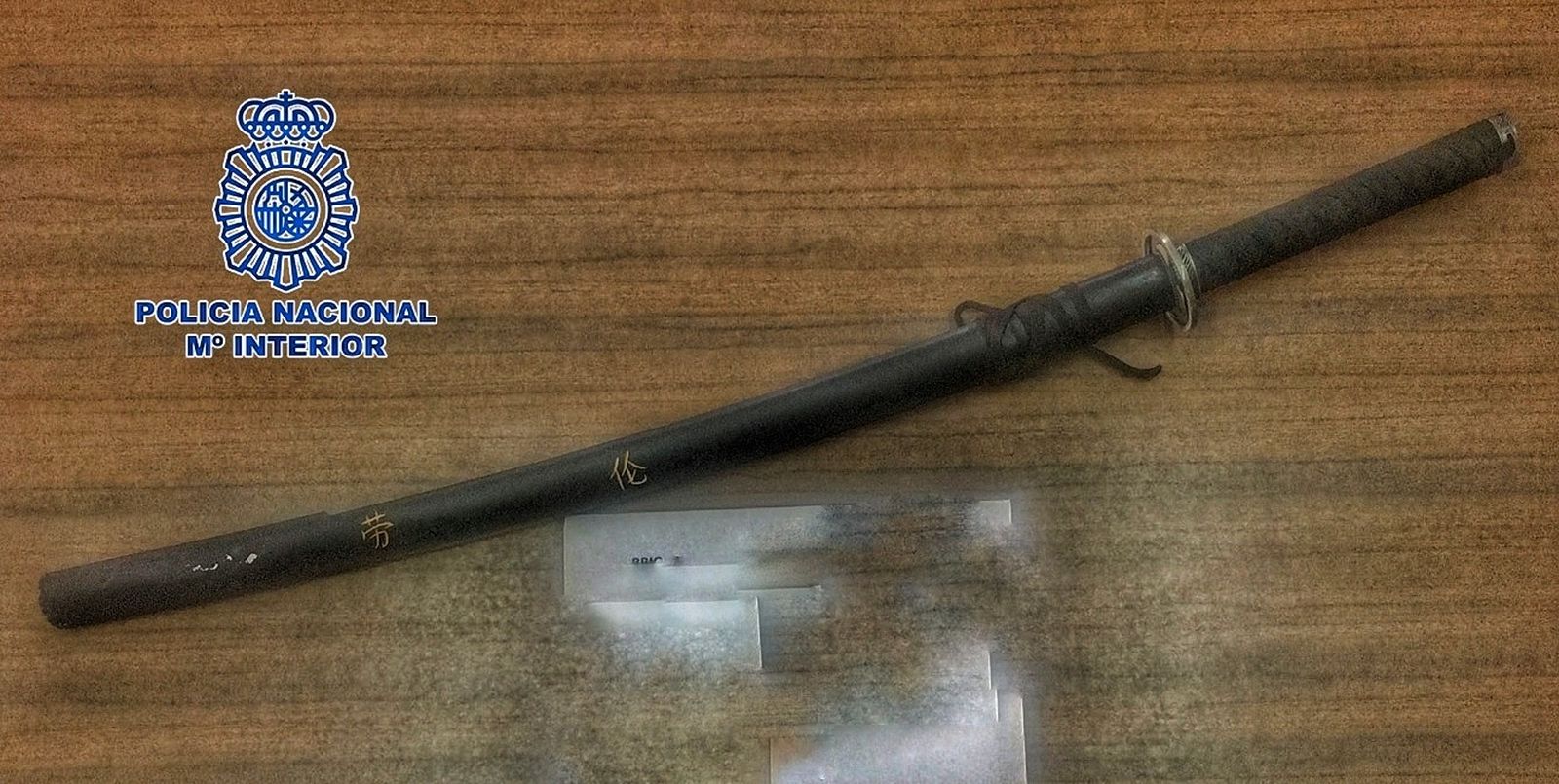 Katana requisada por la Policía Nacional en Córdoba.