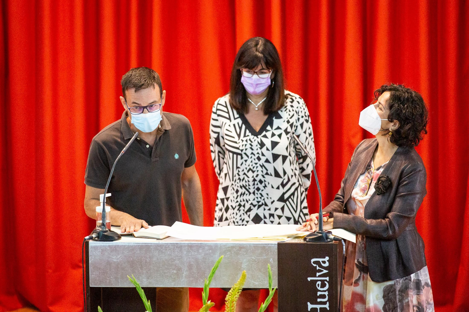 Imágenes de la toma de posesión del equipo de gobierno de la UHU