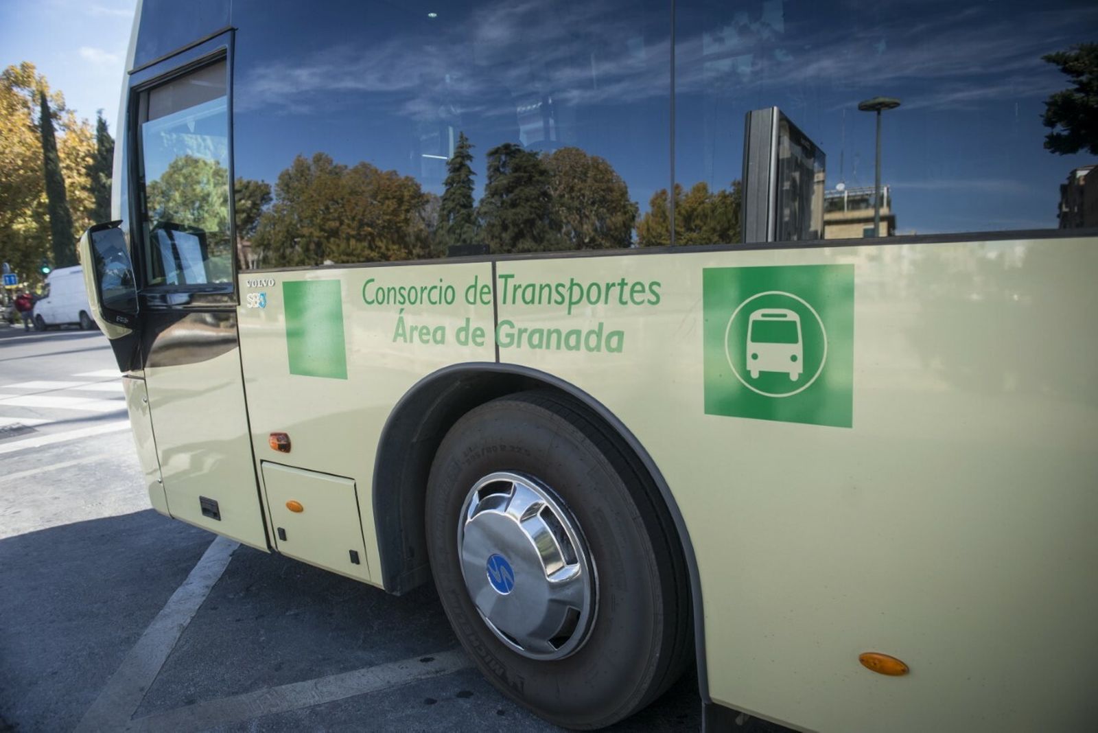 Reordenación de los autobuses metropolitanos de Granada: se suprimen 16 líneas