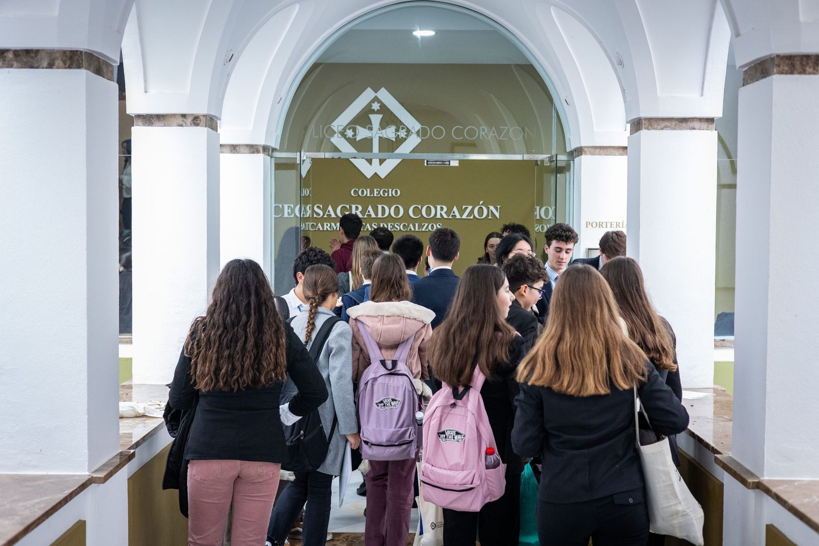Las imágenes del torneo de la Liga Andaluza de Debate Escolar celebrada en el Liceo de San Fernando