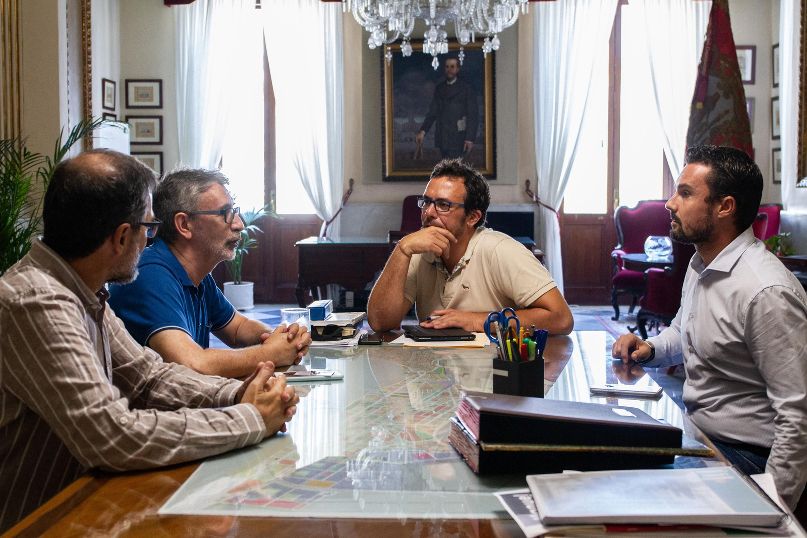 El rector y el alcalde de Cádiz en el encuentro mantenido hoy El rector y el alcalde de Cádiz en el encuentro mantenido hoy