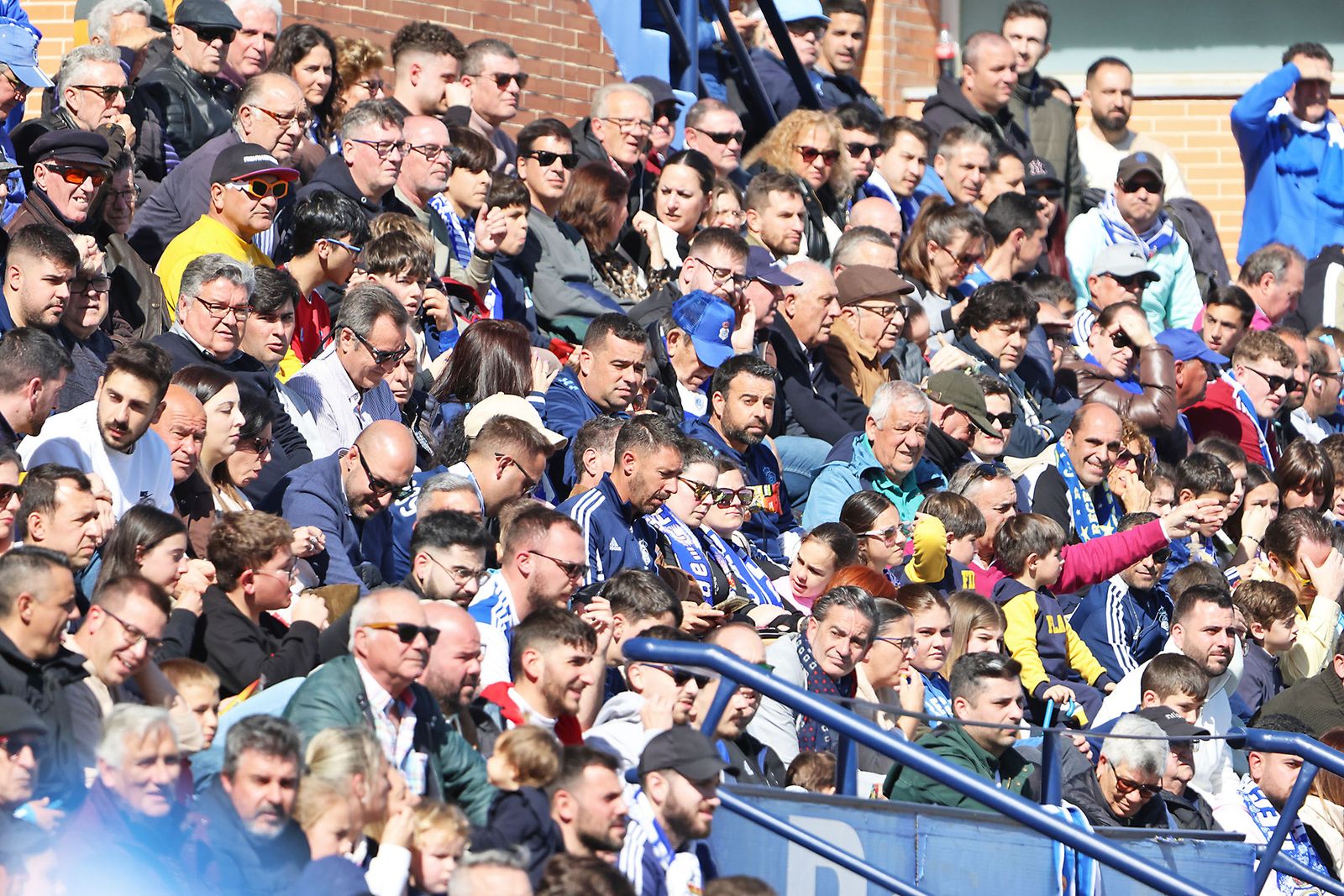 Ambiente en las gradas del Recreativo de Huelva vs AD Ceuta FC