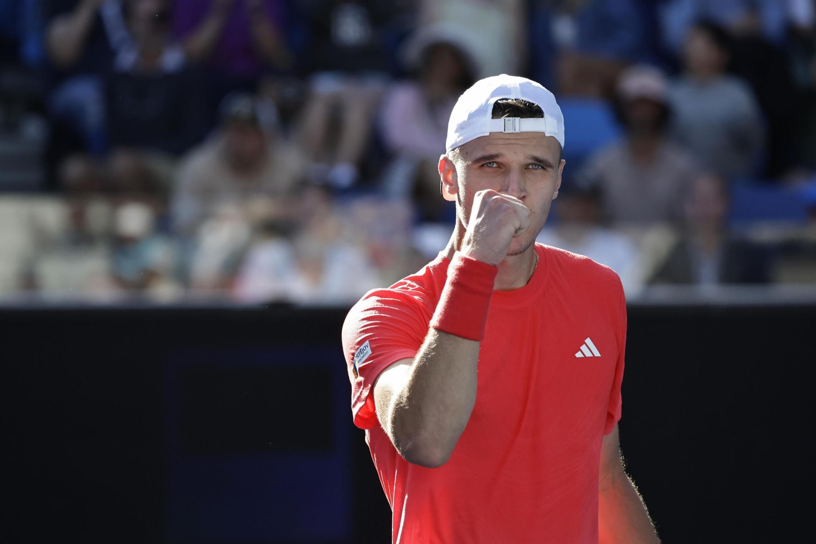 Alejandro Davidovich obra una remontada mágica y está en octavos de final del Open de Australia