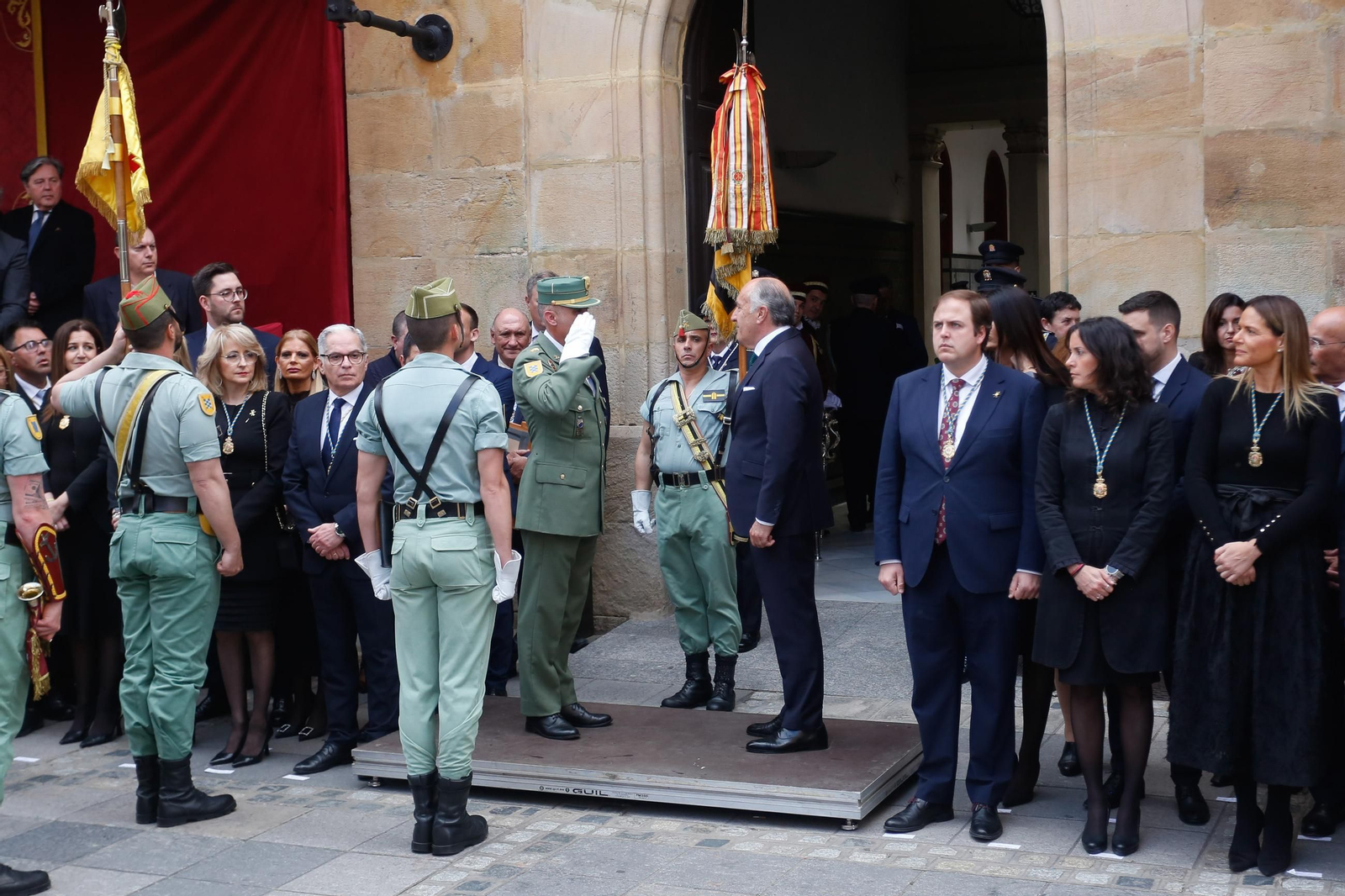 Fotos del Lunes Santo en Algeciras: La legión