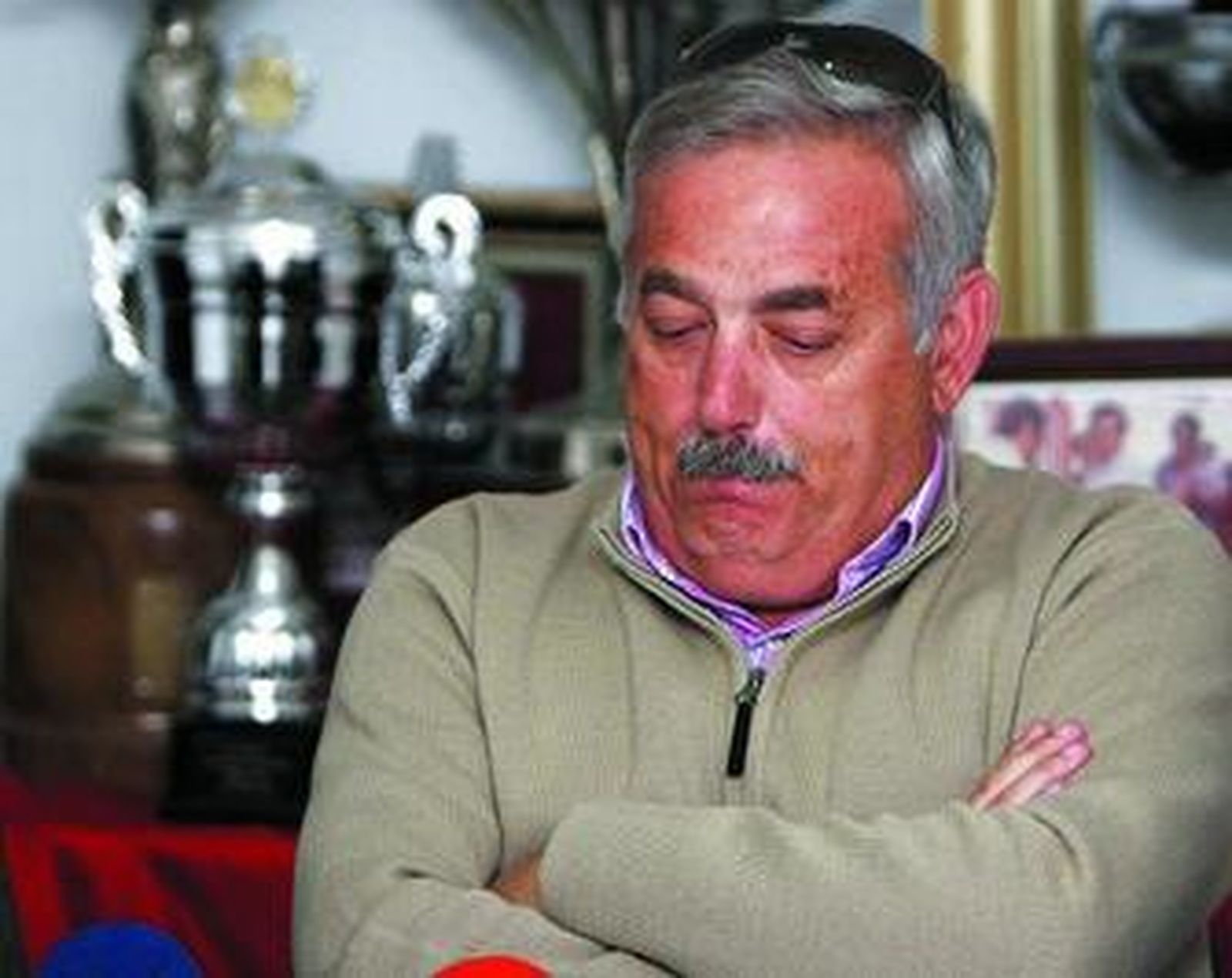 Antonio Chaves, durante la rueda de prensa en la que comunicó su dimisión.