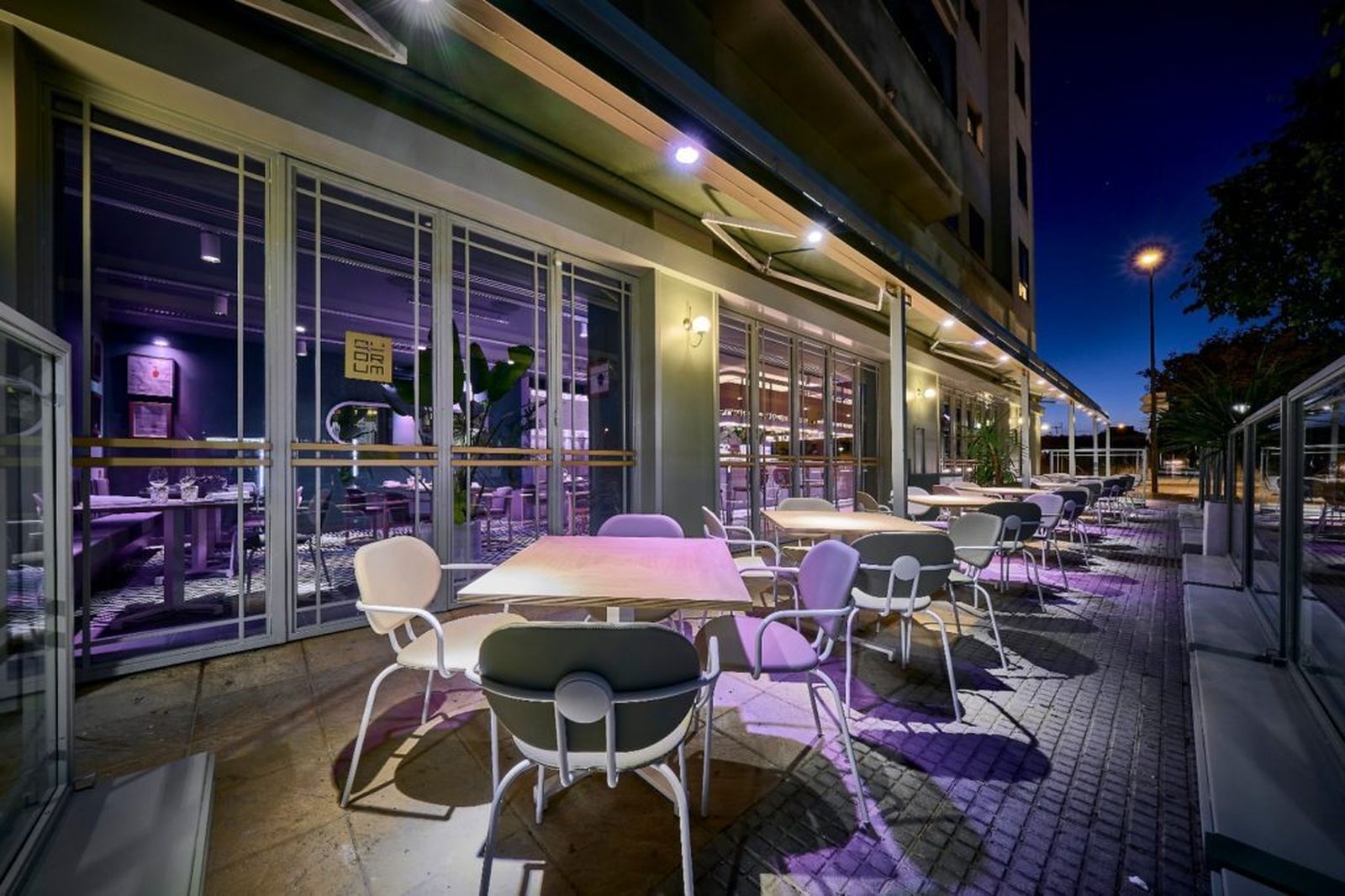 Una imagen de la amplia terraza.