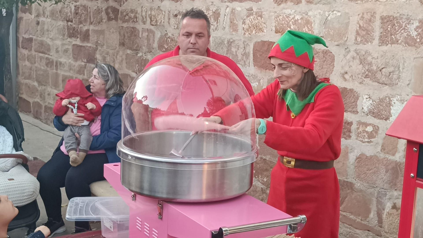 El mágico poblado navideño de Villa del Río, en imágenes