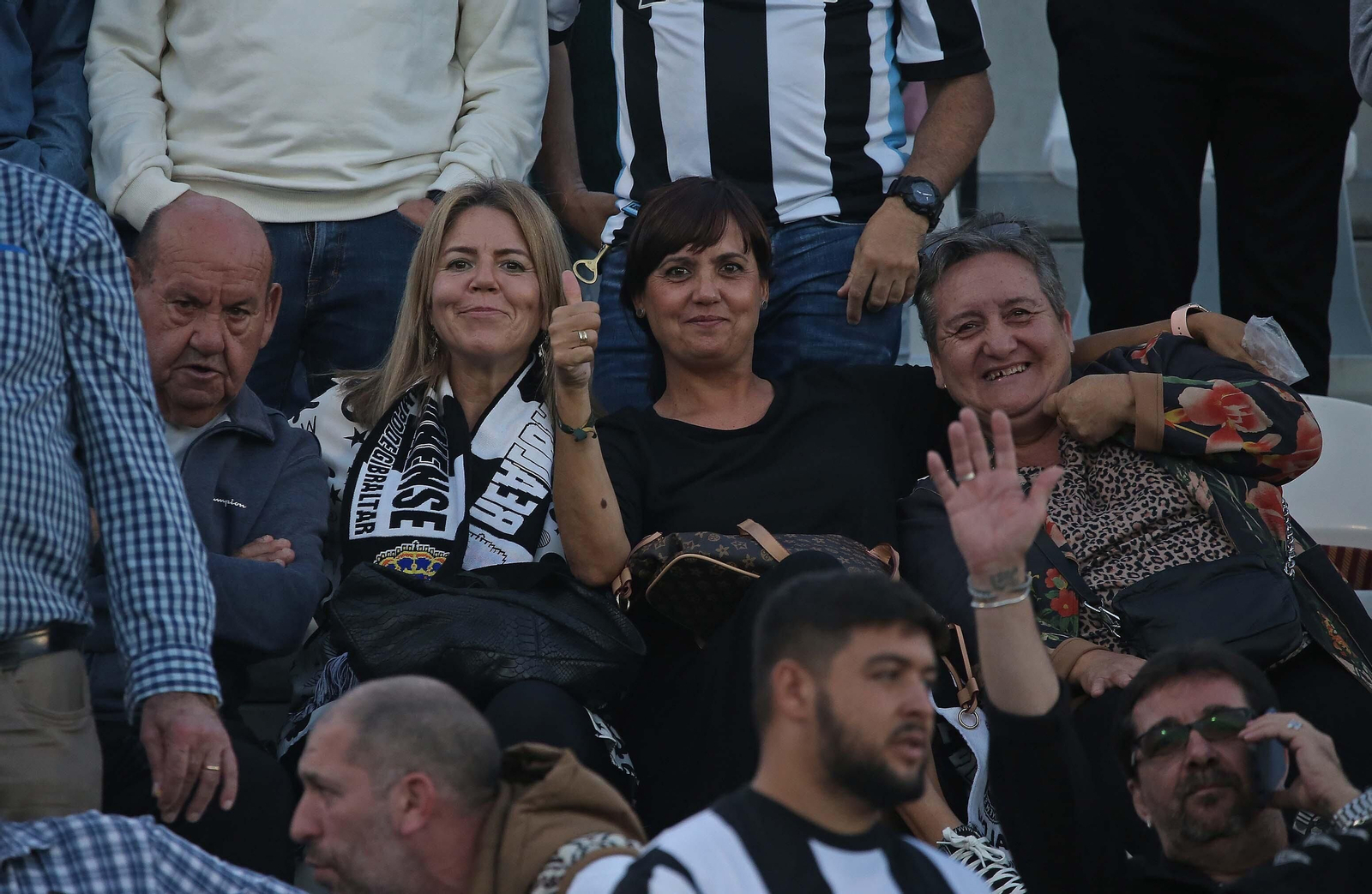 Búscate durante el Balona - Sevilla Atlético en el Ciudad de La Línea