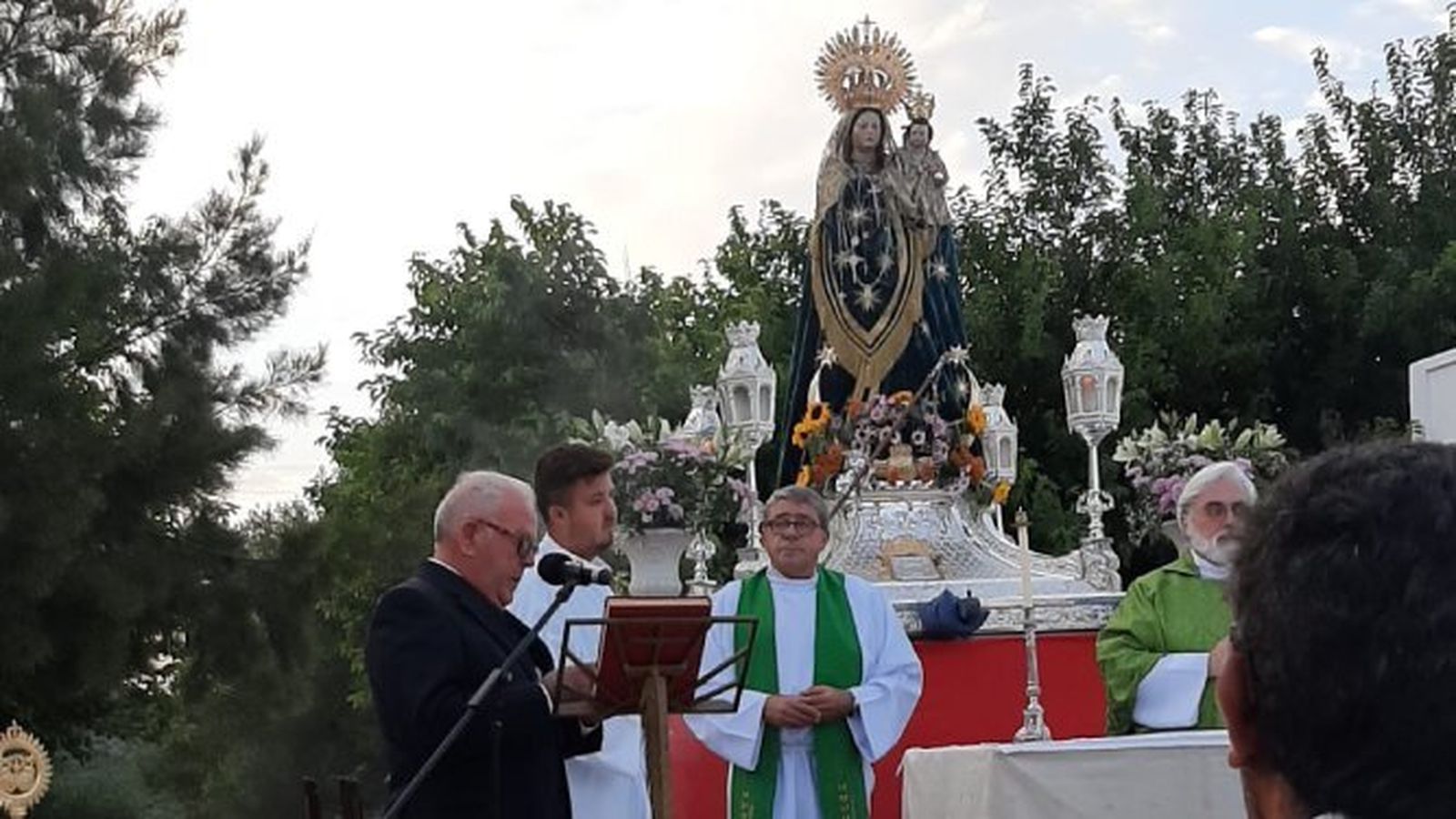 La misa por el décimo aniversario de la coronación de la Virgen de la Luz de Tarifa.