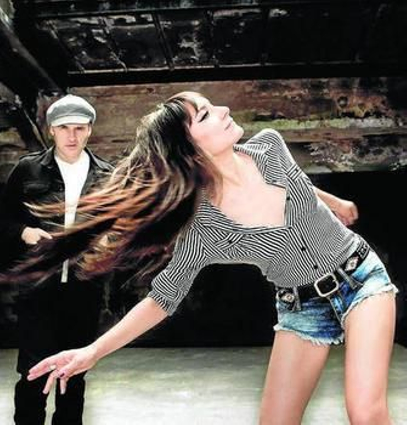 Juan Aguirre y Eva Amaral en la imagen de promoción de 'Hacia lo salvaje'