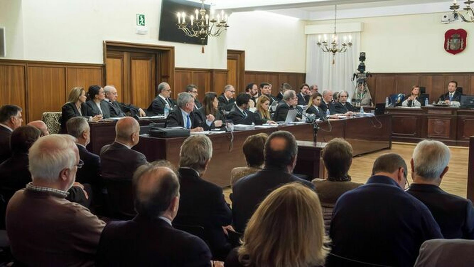 La bancada de los abogados defensores, durante una de las sesiones del juicio
