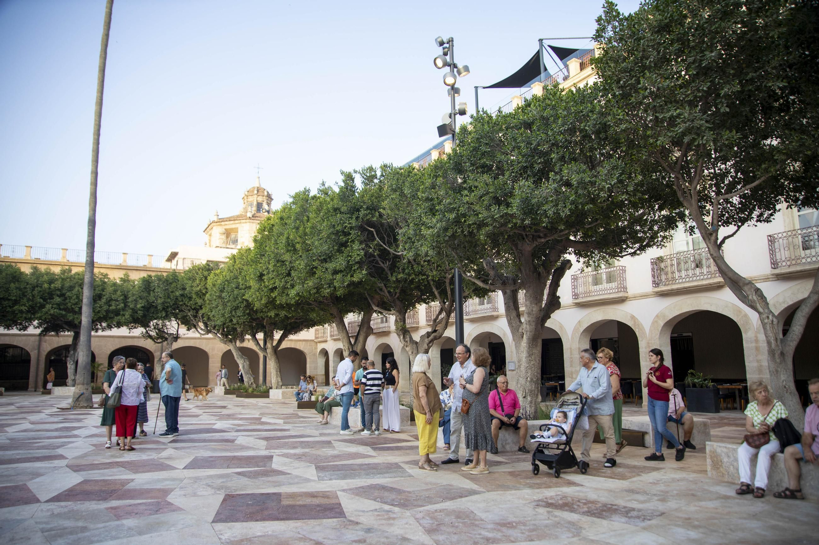 Las imágenes de la inauguración de la Plaza de la Constitución en Almería